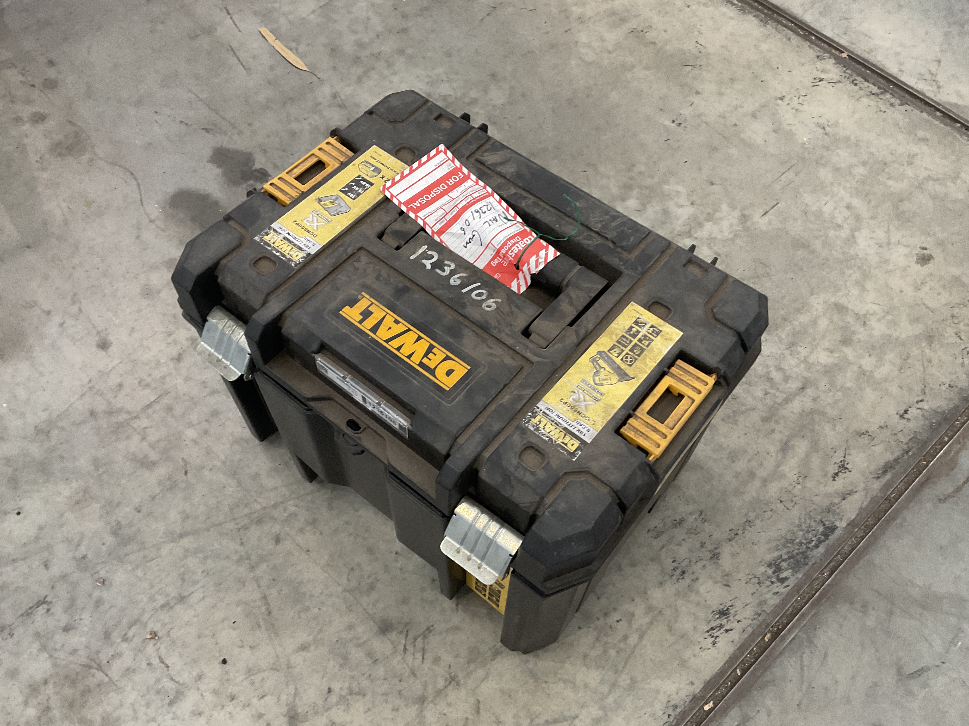 DeWALT 18VXR Brushless Combo Kit