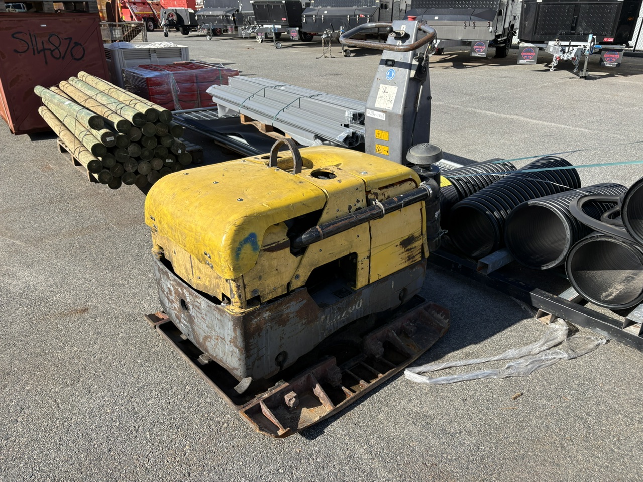 Dynapac LH700 Plate Compactor