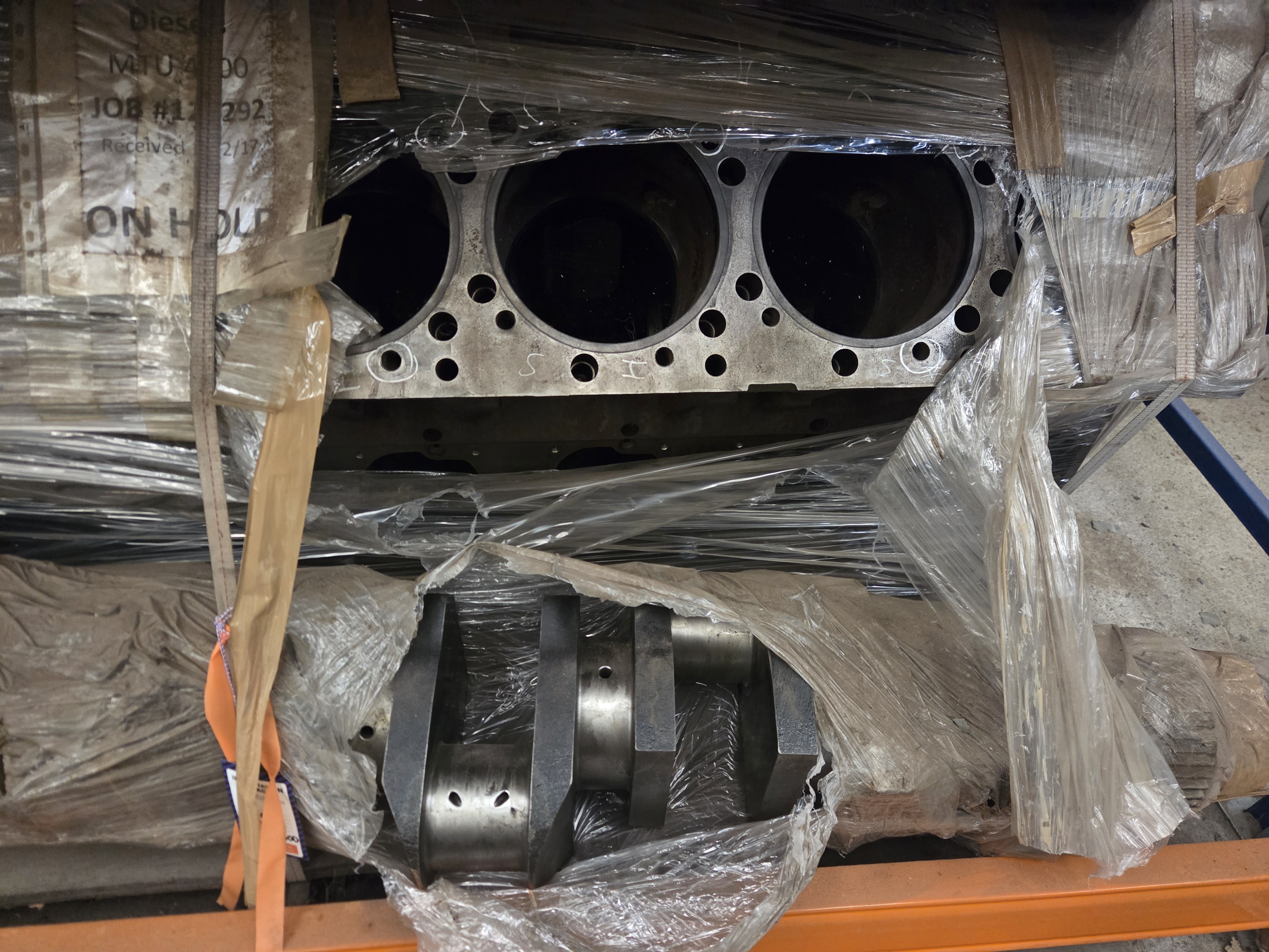 13 · MTU 4000 Engine Block & Shaft