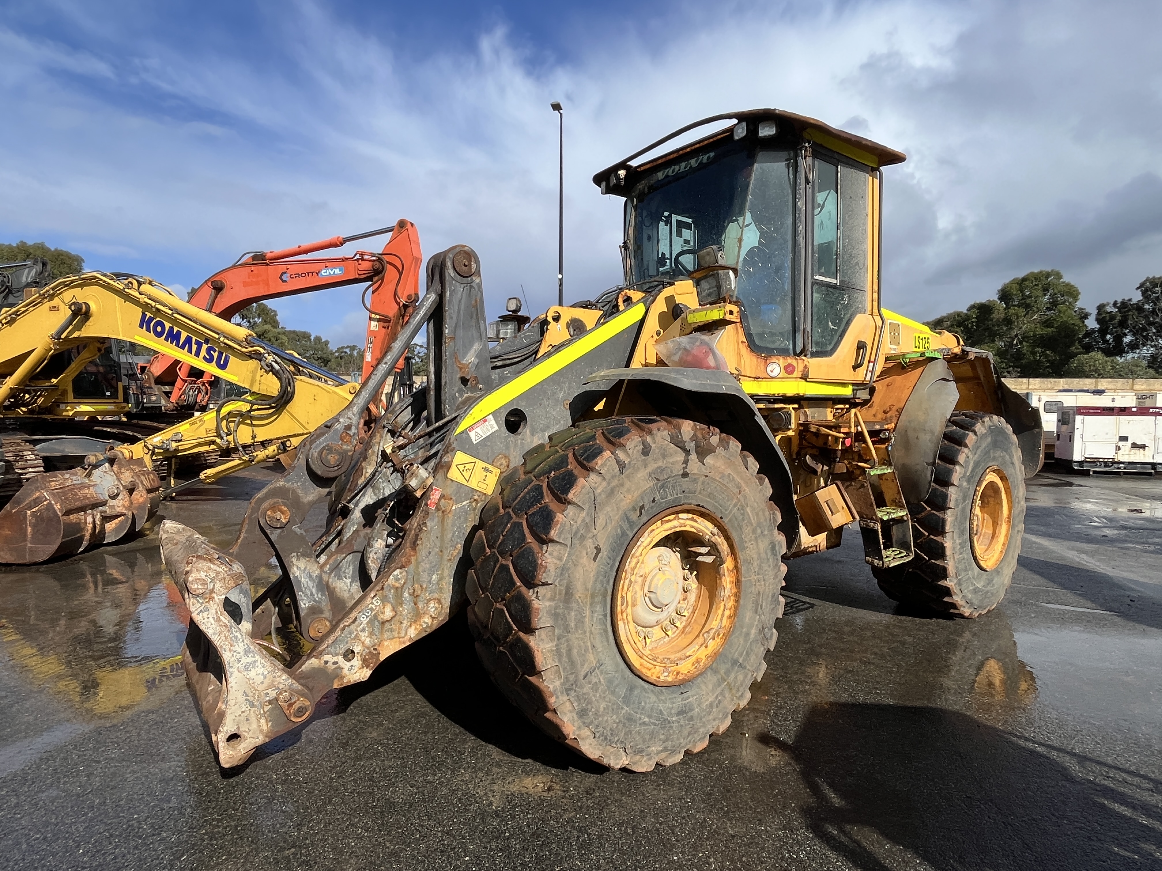 2020 Volvo L120F Tool Carrier
