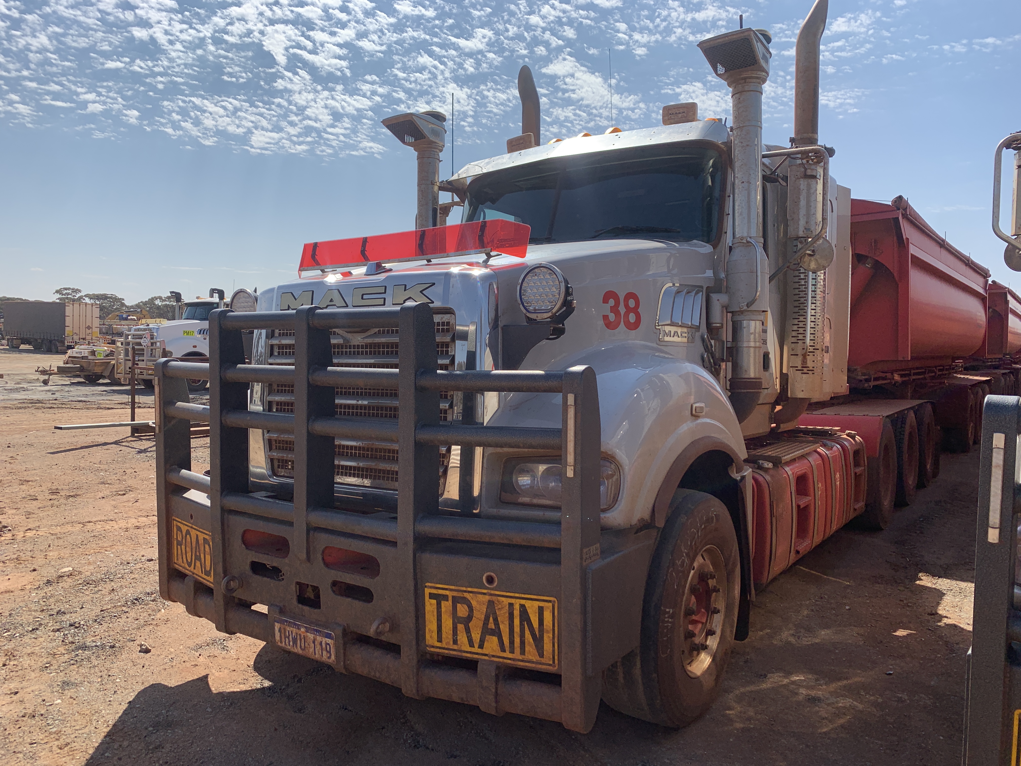2022 Mack    8x6 Prime Mover Tri-Drive