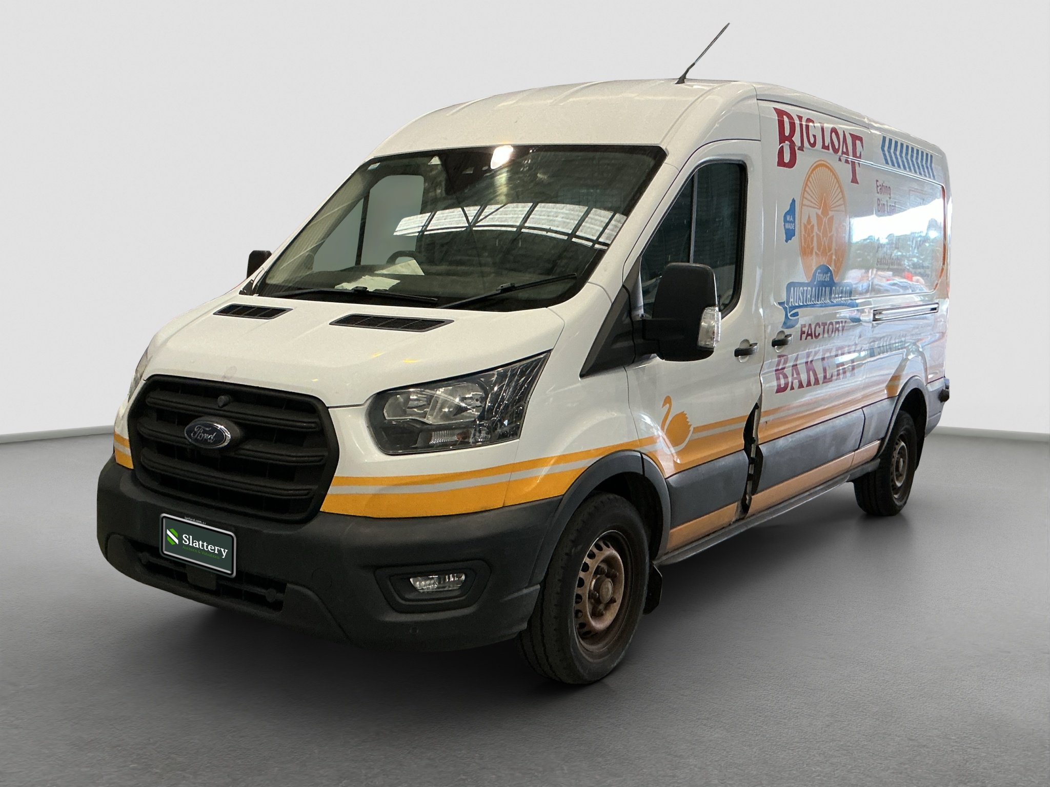 10 · 2020 Ford Transit 350L Diesel