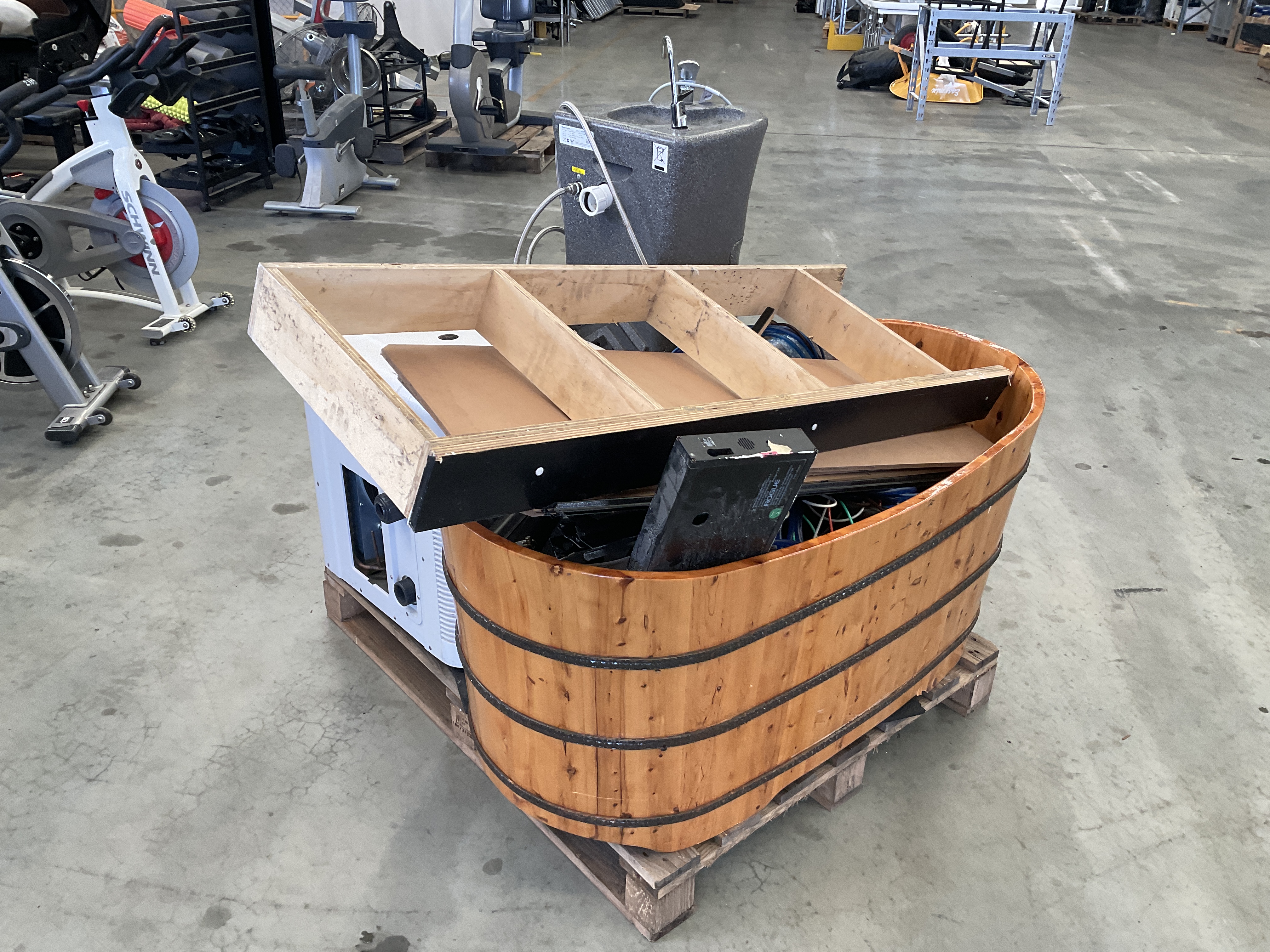 Pallet of Assorted Gym Goods -  unreserved