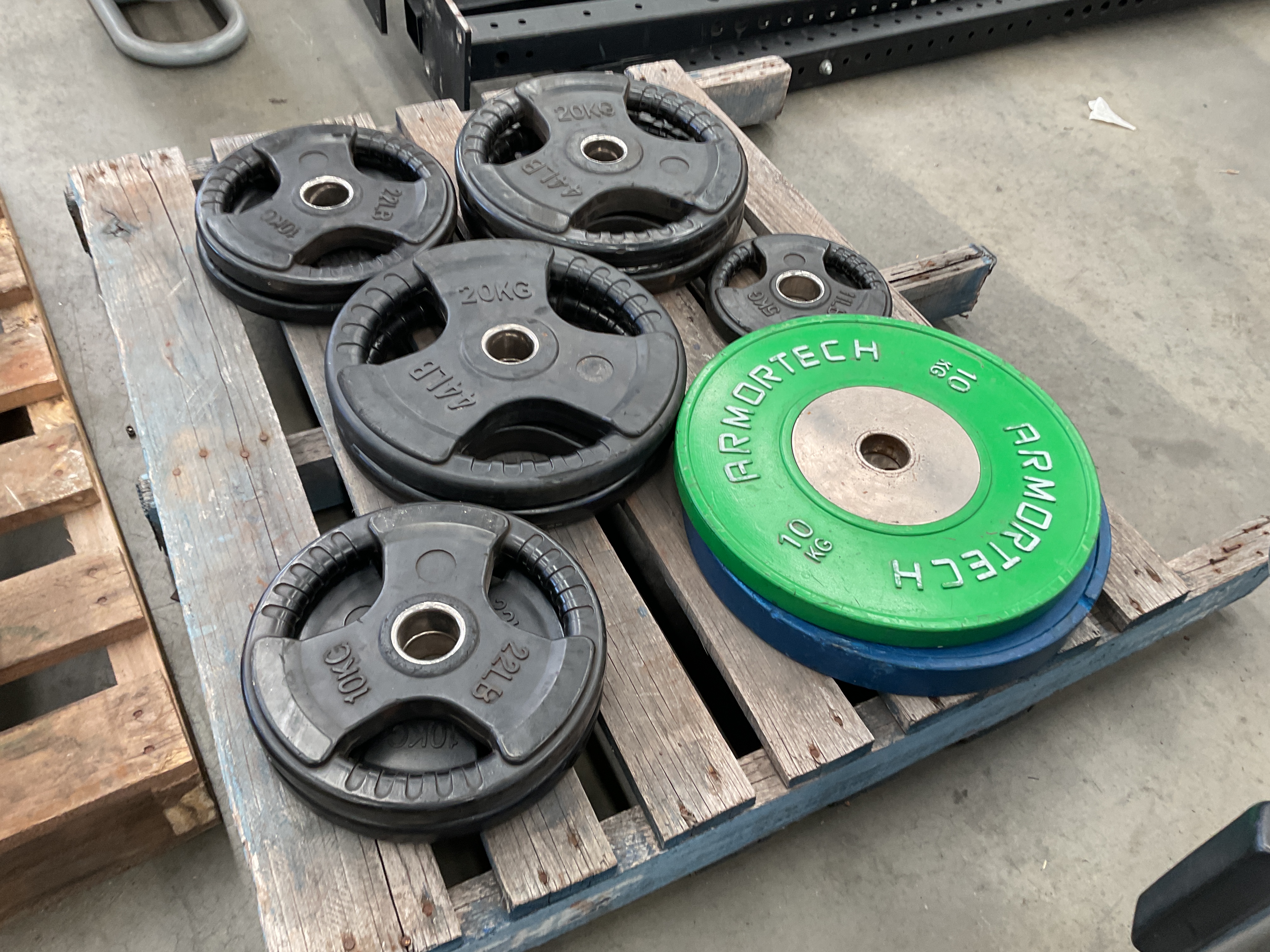 Various ArmorTech Weight Plates Pallet Of - unreserved