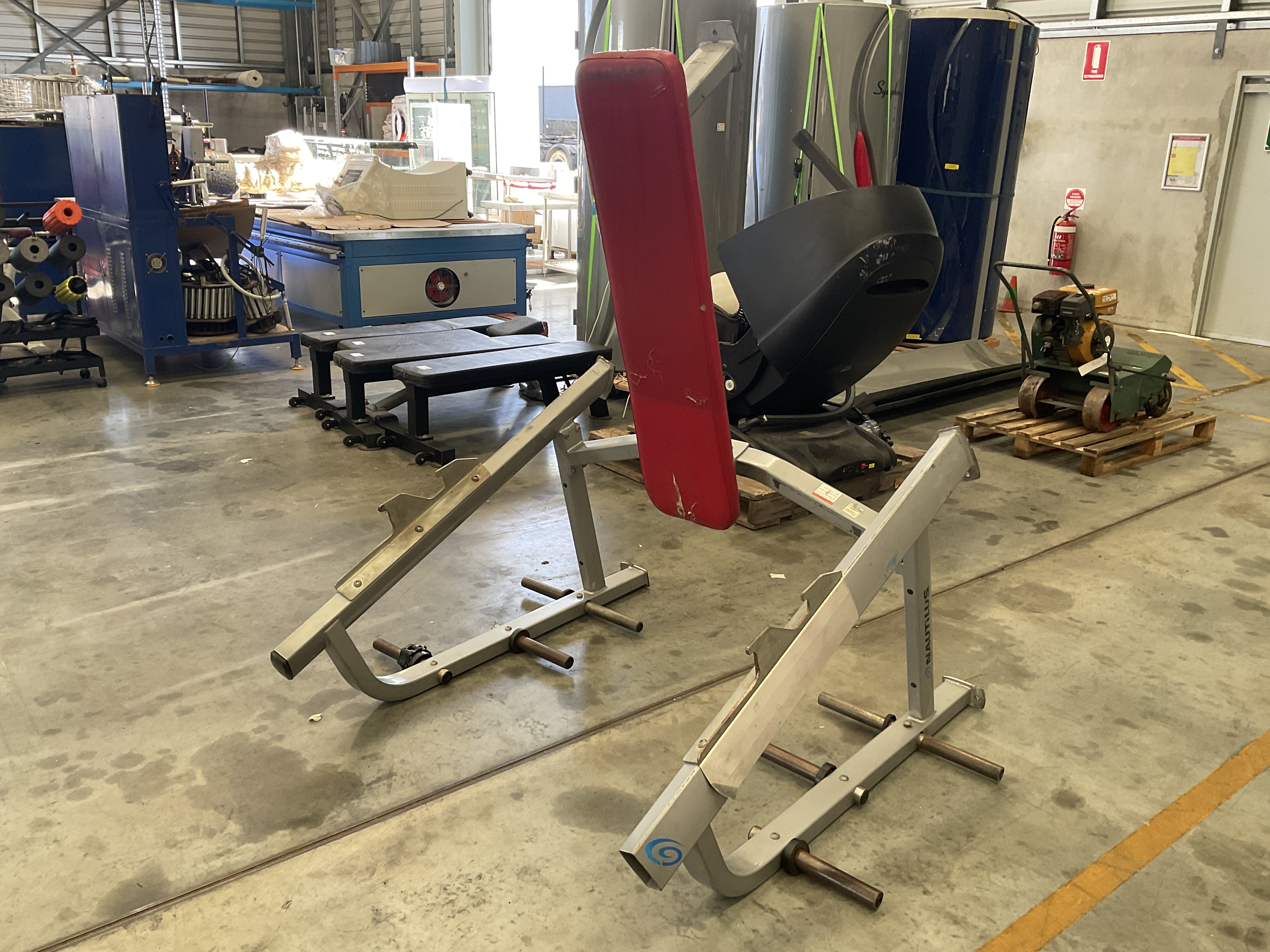 Bench Press with Rack - unreserved