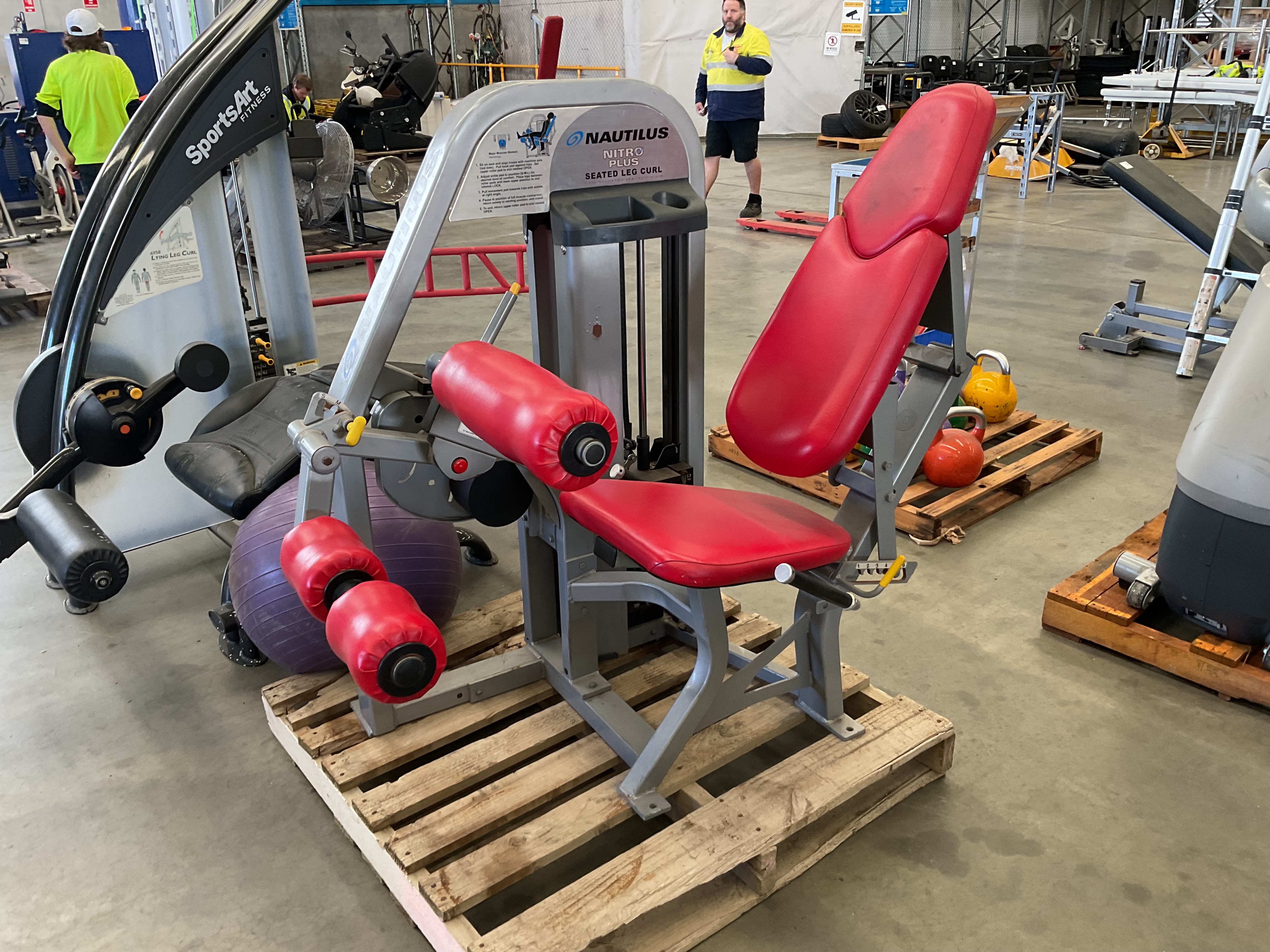Nautilus nitro seated leg curl - unreserved