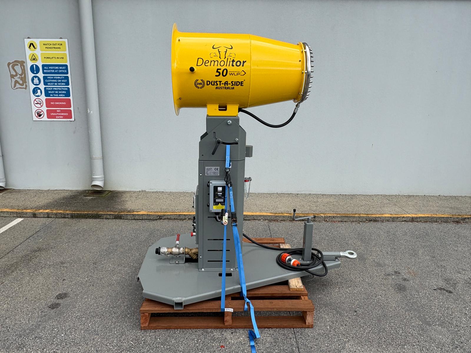 1 · WLP Demolitor 50 Fog Cannon