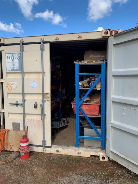 20ft Container Including Contents