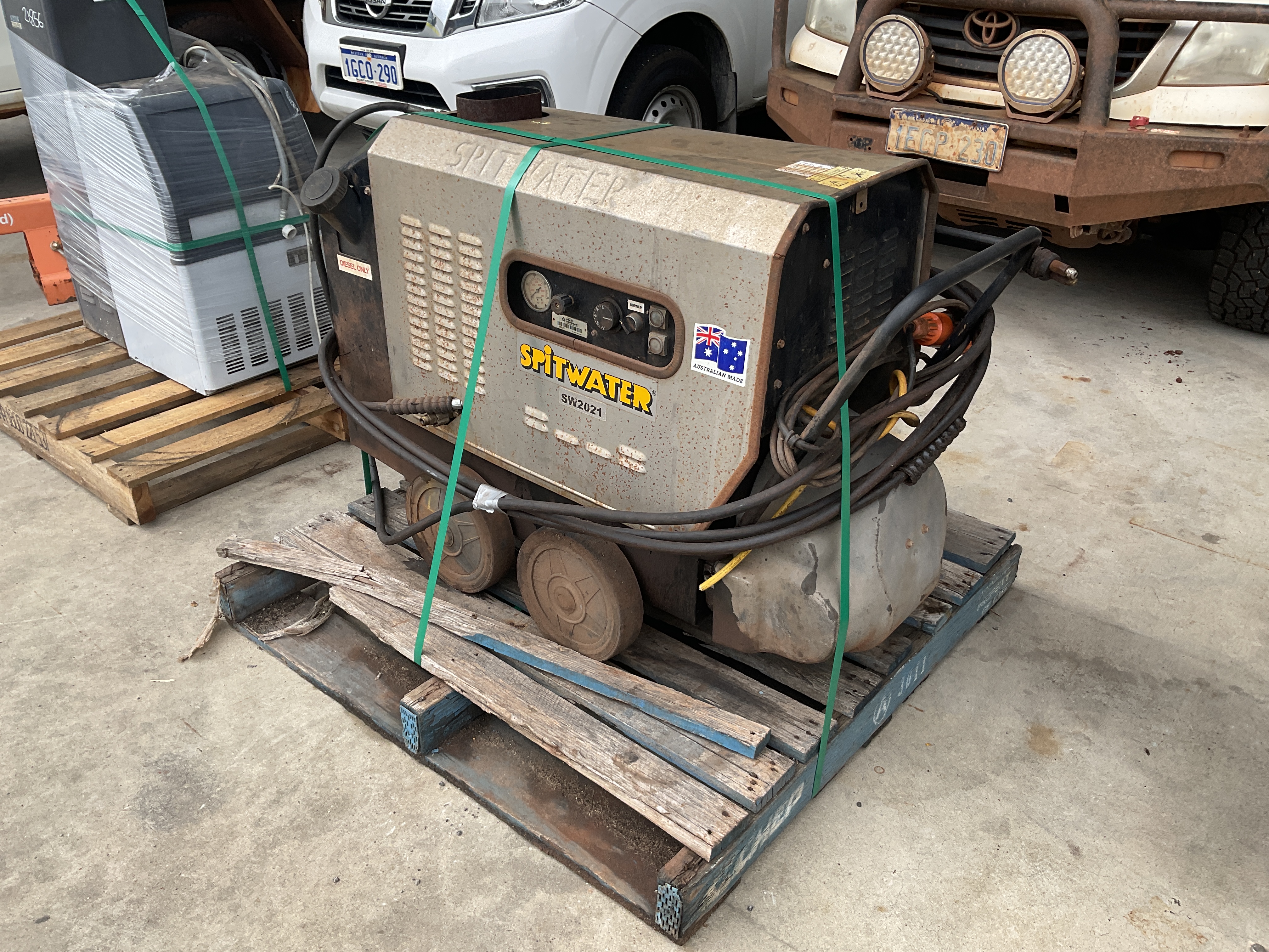 Spinster Portable Pressure Washer