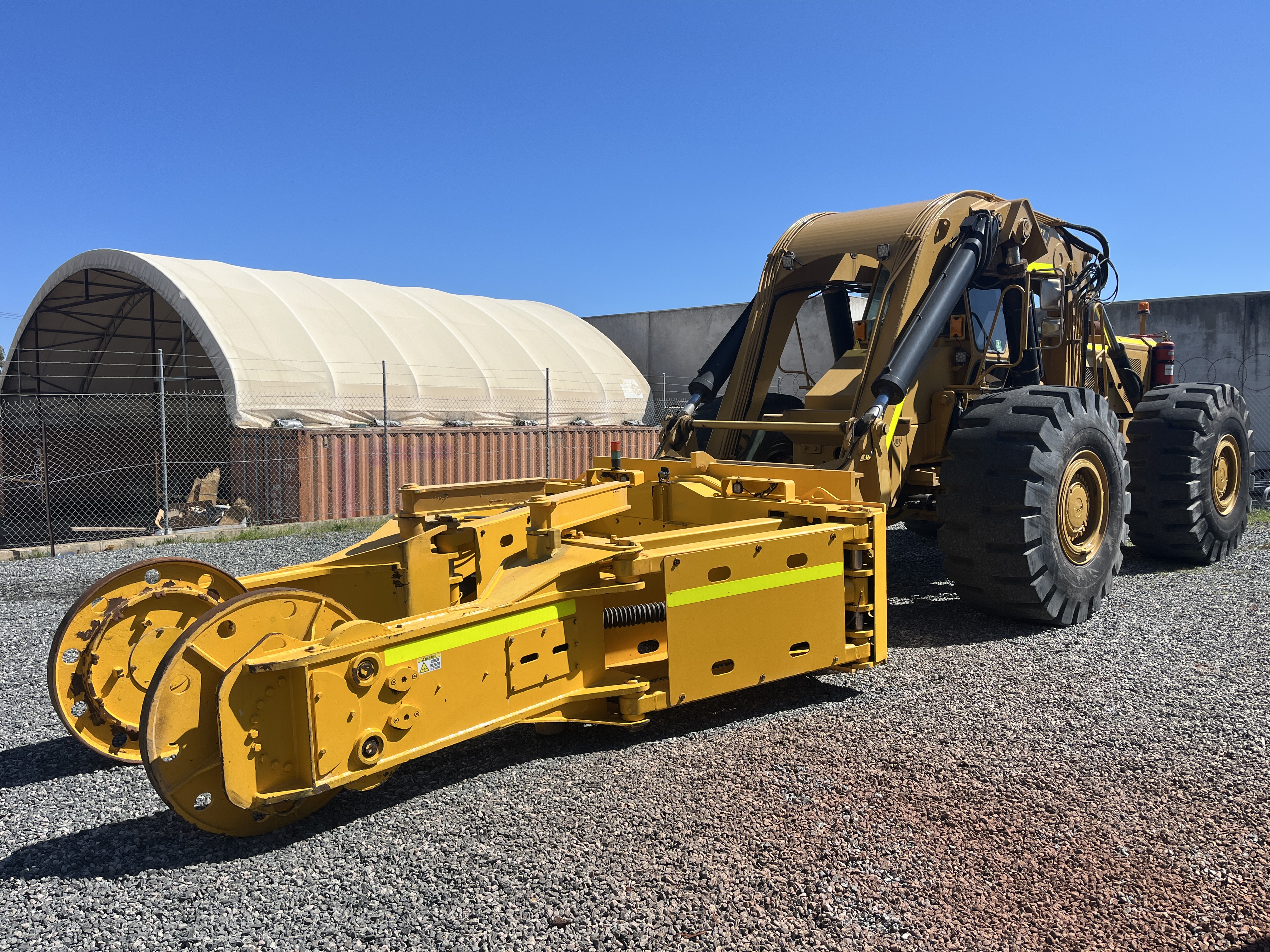 5 · PETTIBONE Cary-Lift 304 Tyre Handler