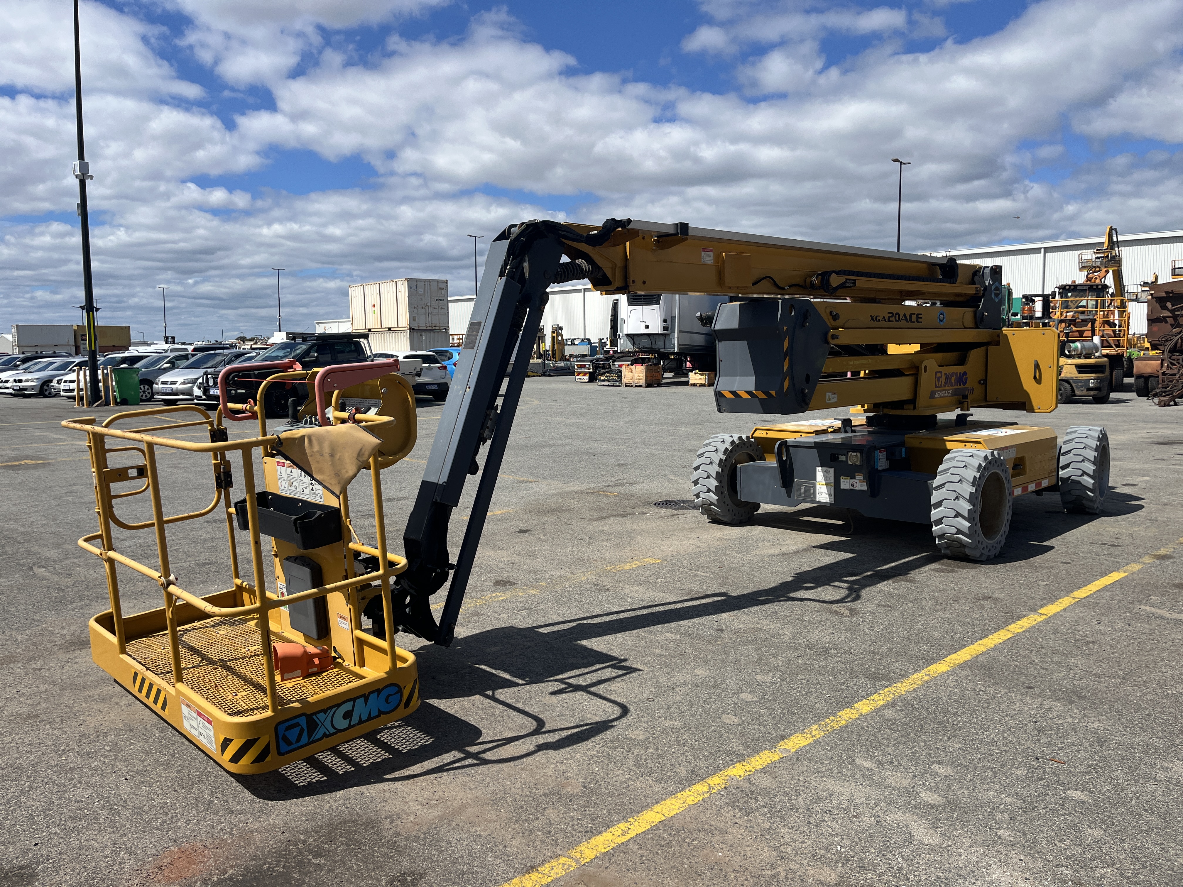 17 · 2021 XCMG XGA20ACE Electric
