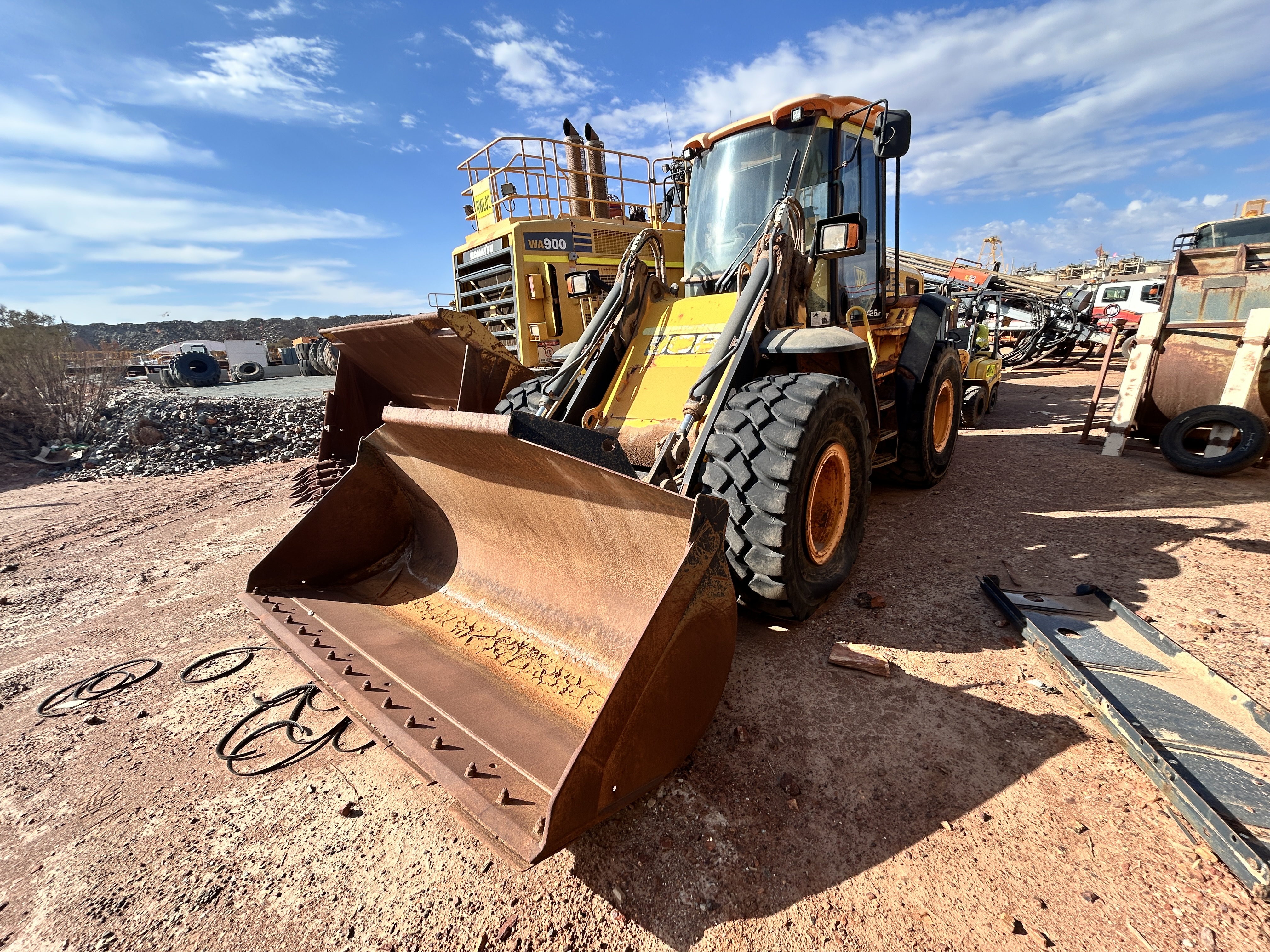 8 · 2012 JCB 426 HT Wheel Loader