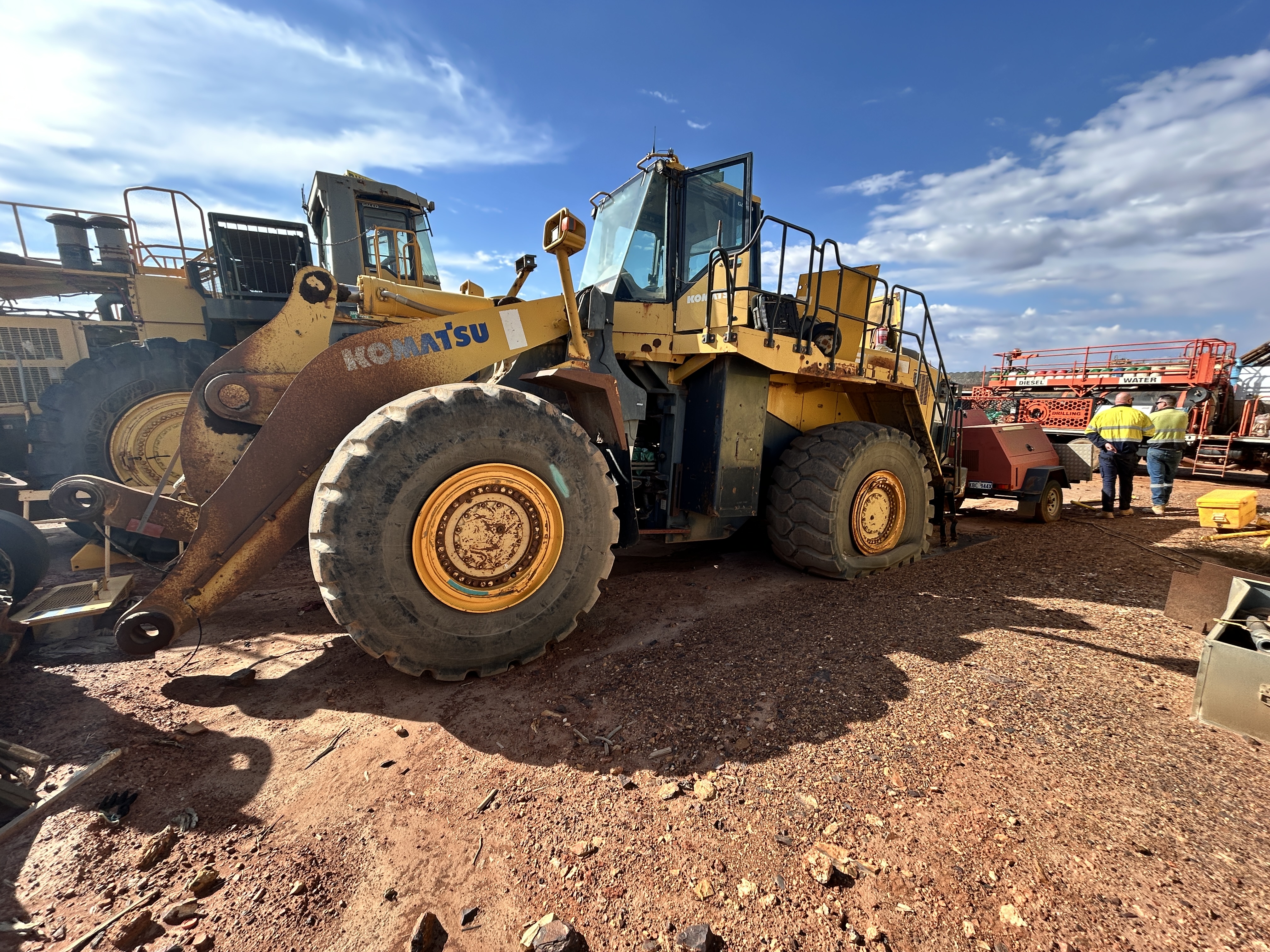 KOMATSU WA600-6 Wheel Loader