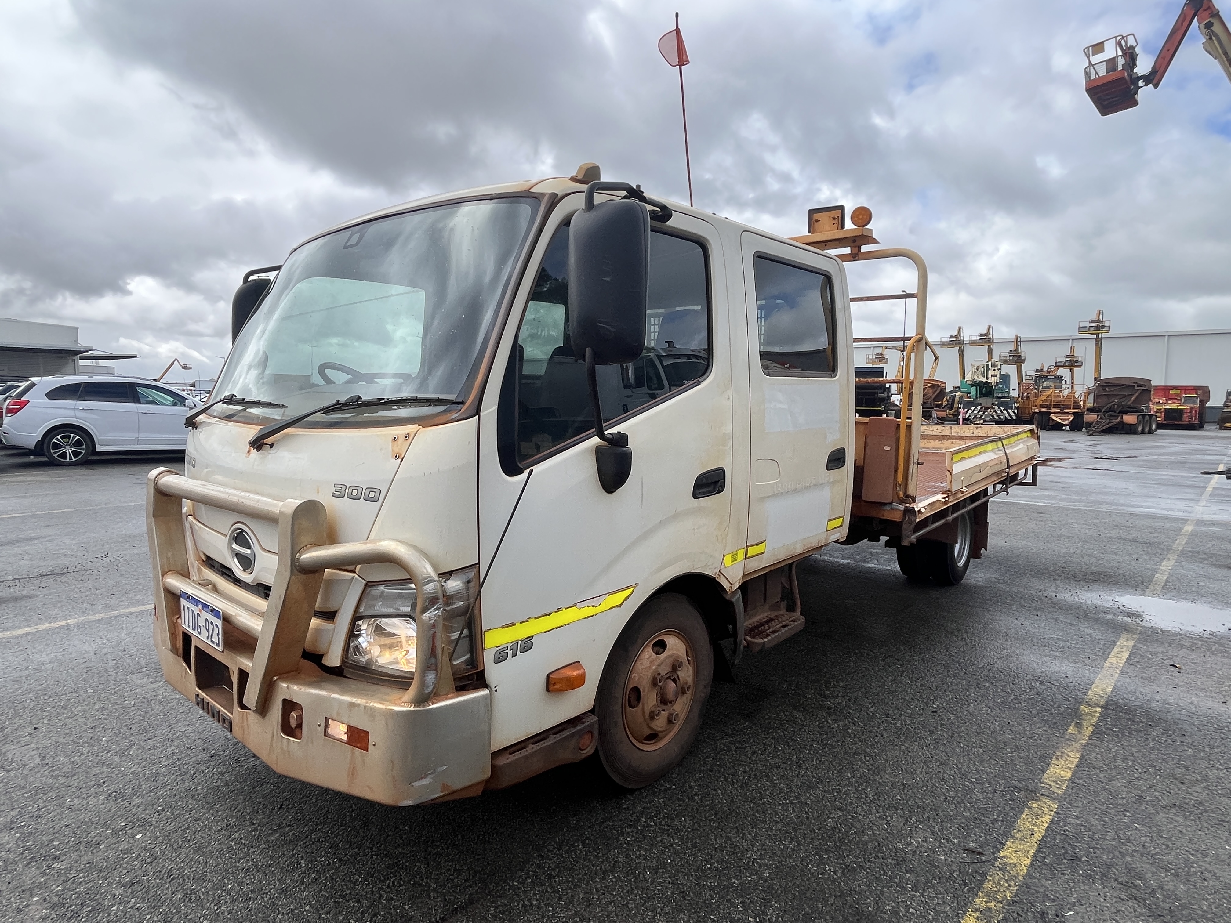 2021 Hino 300 616 4x2 Tray Truck