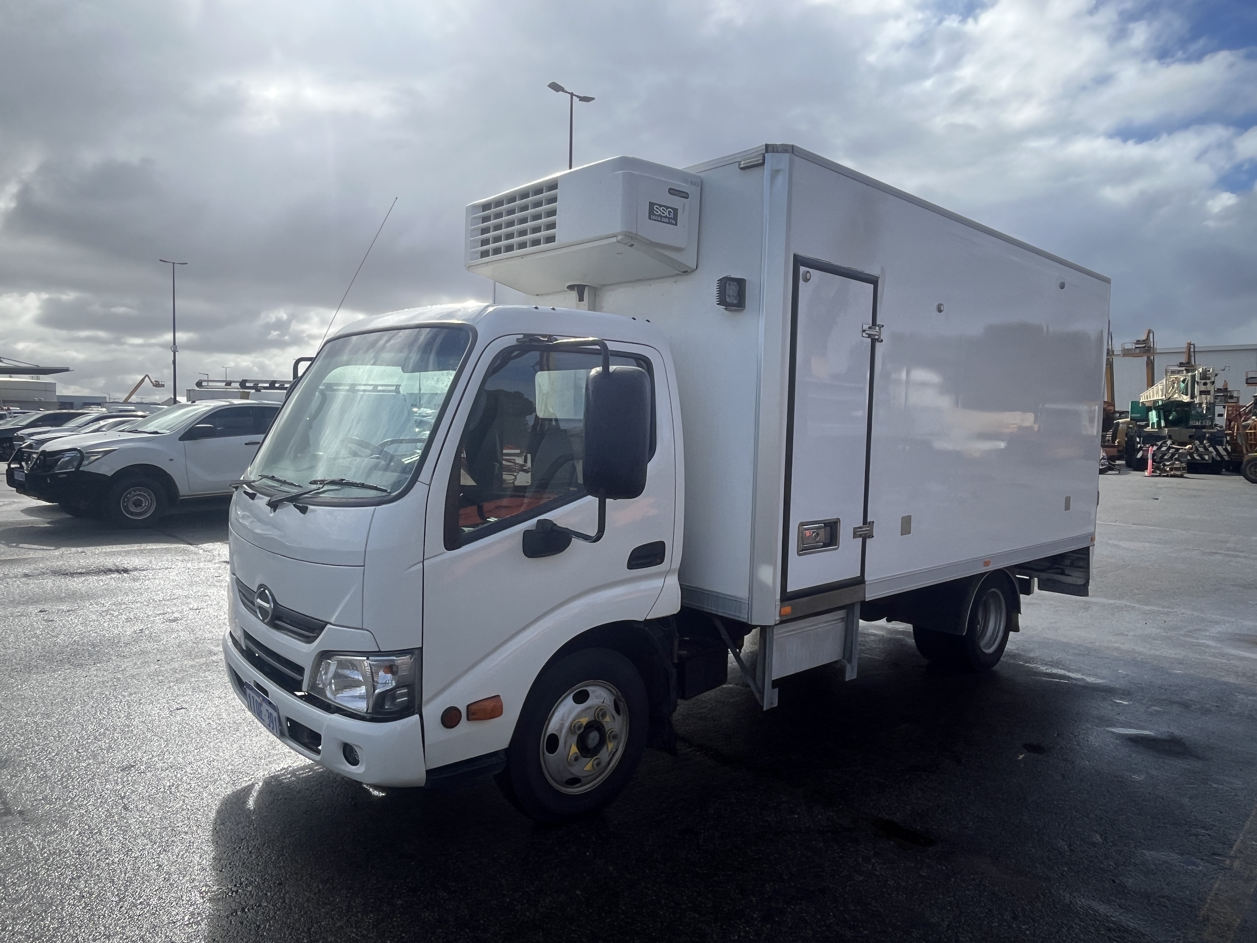 2019 HINO 300 4x2 Refrigerated Pantech