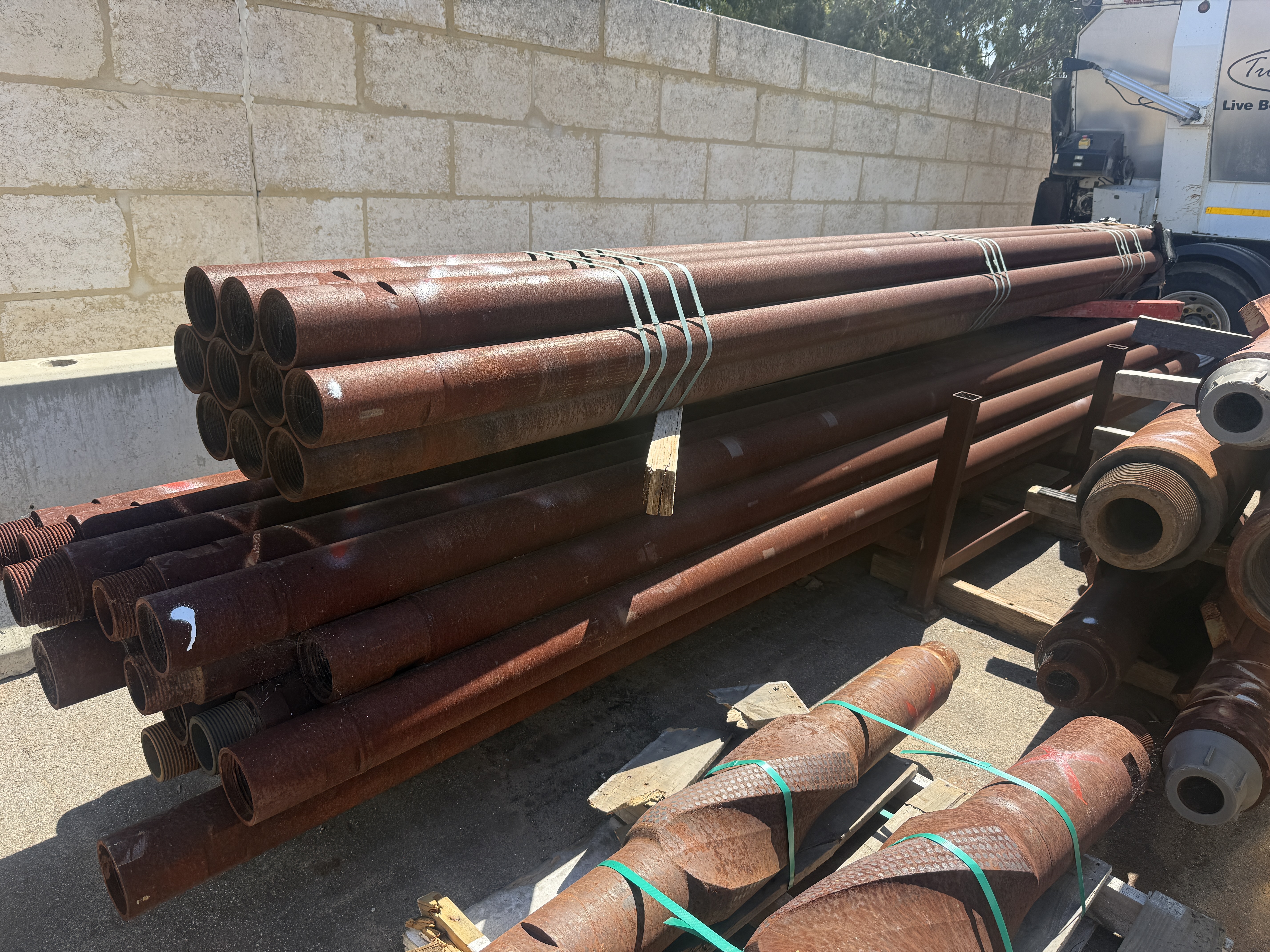 Qty of 32 x 5&1/2” Metzke Drill Rods