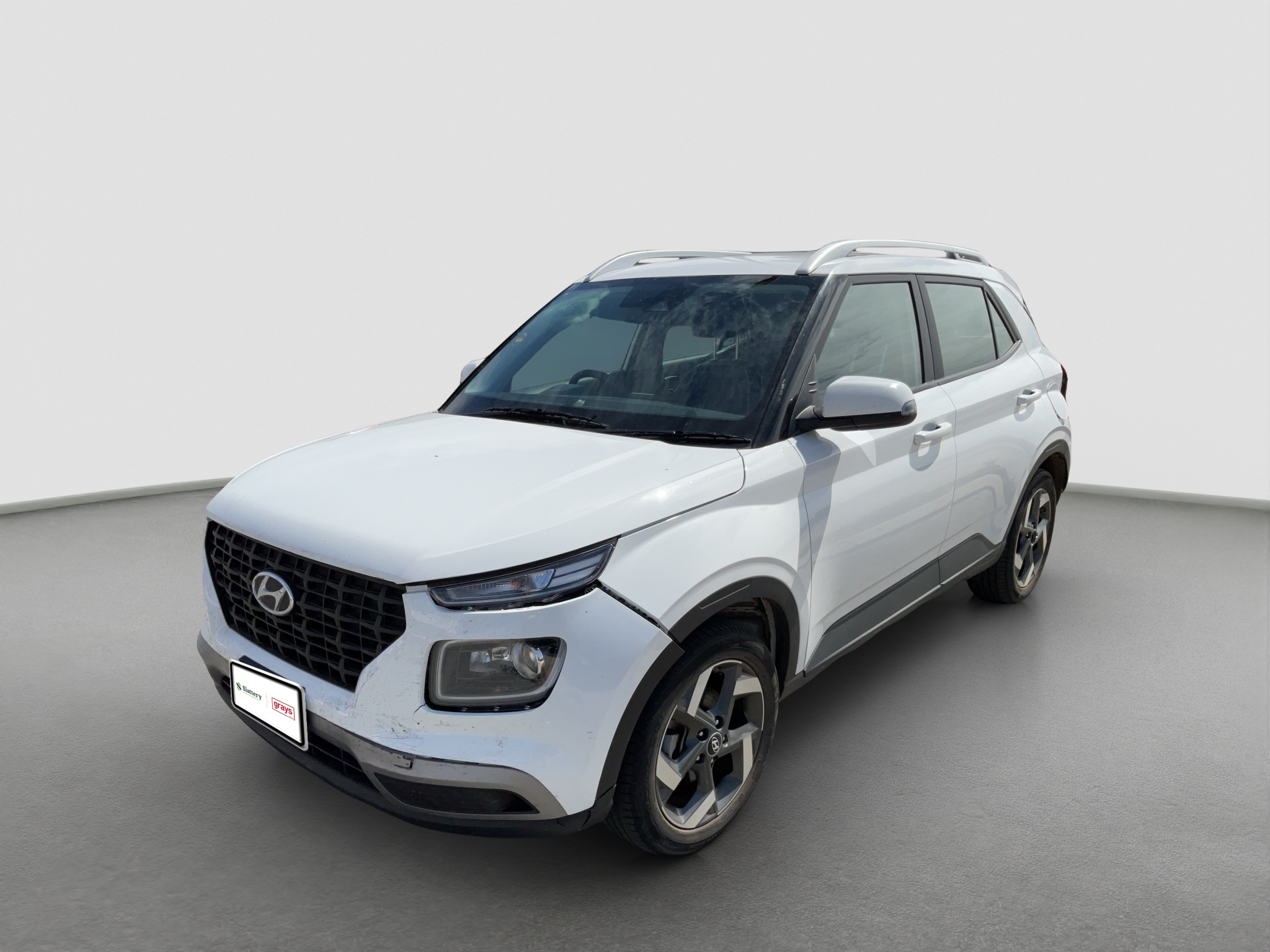 9 · 2024 HYUNDAI Venue  Petrol