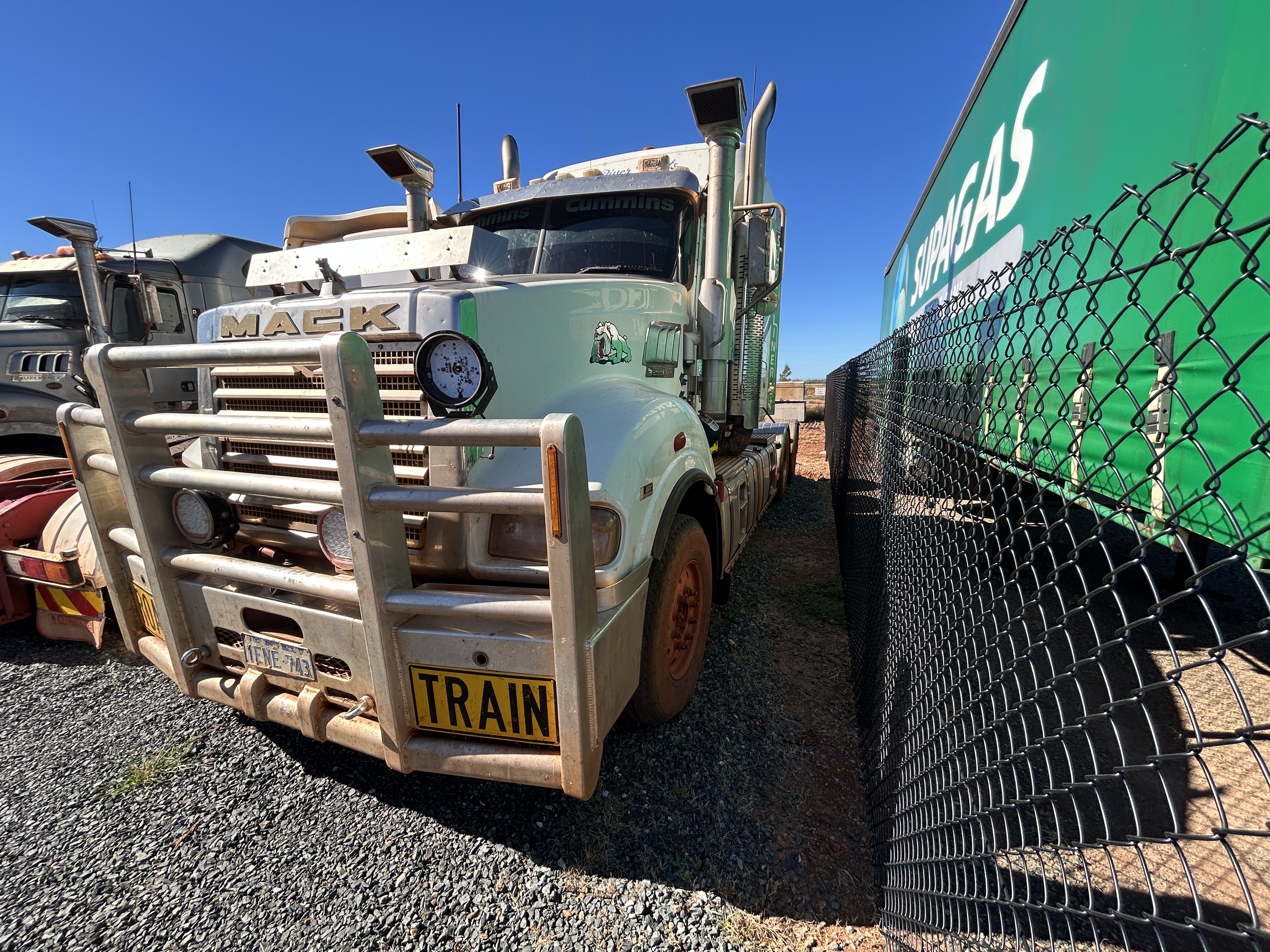 2010 Mack CLXT 6x4 Prime Mover (KARRATHA)