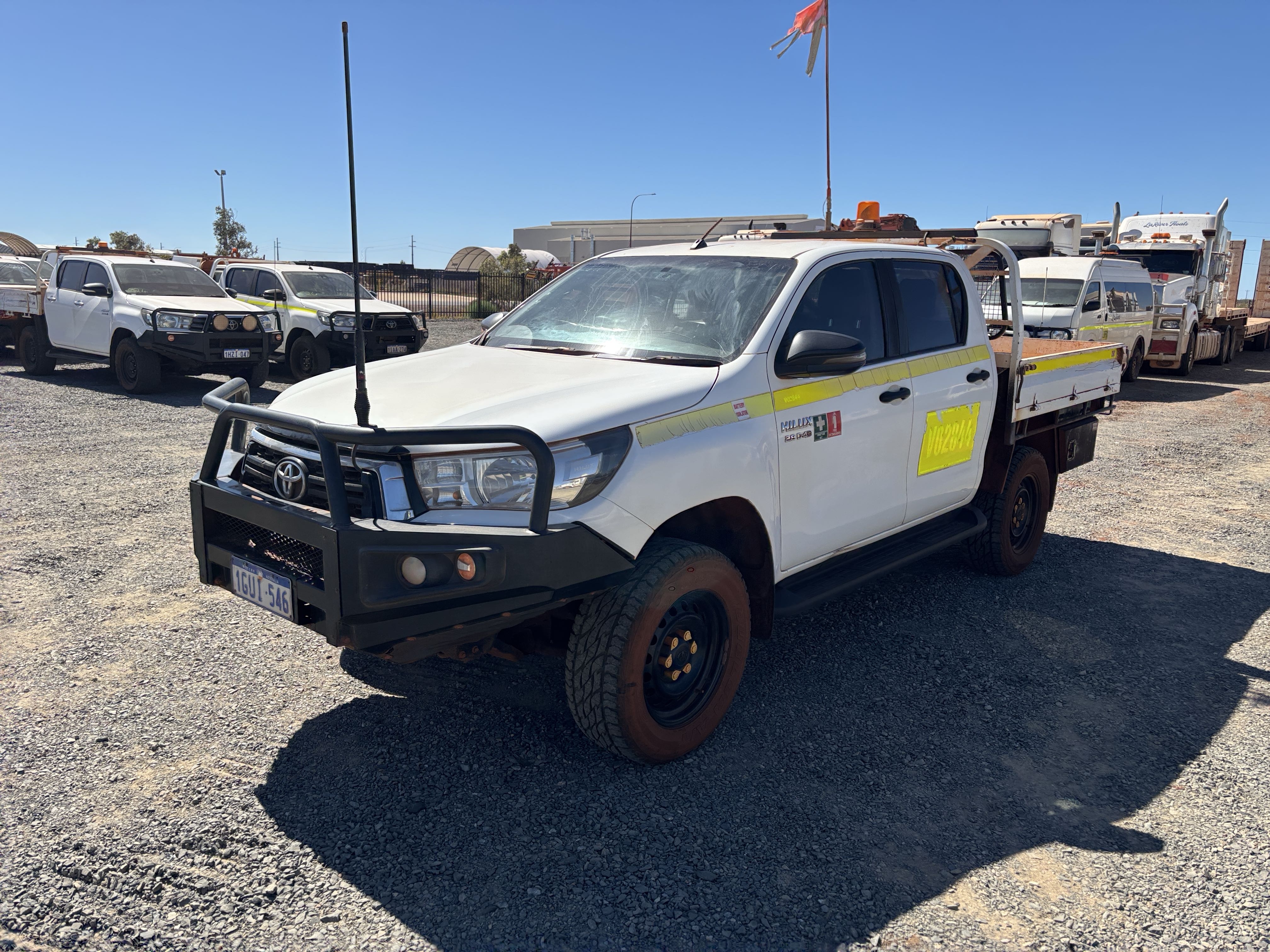13 · 2019 Toyota Hilux SR Diesel