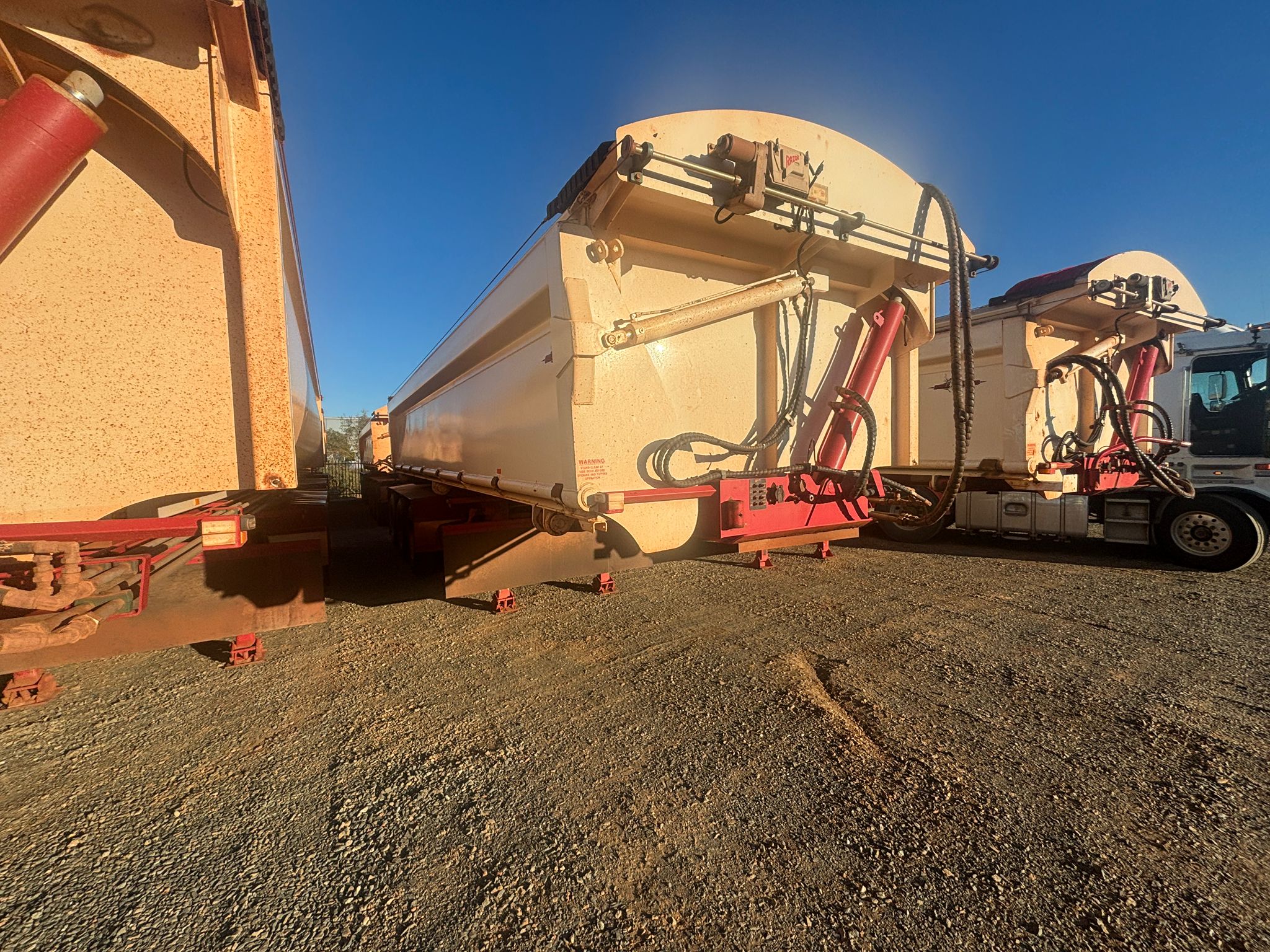 8 · Howard Porter Tipper Set