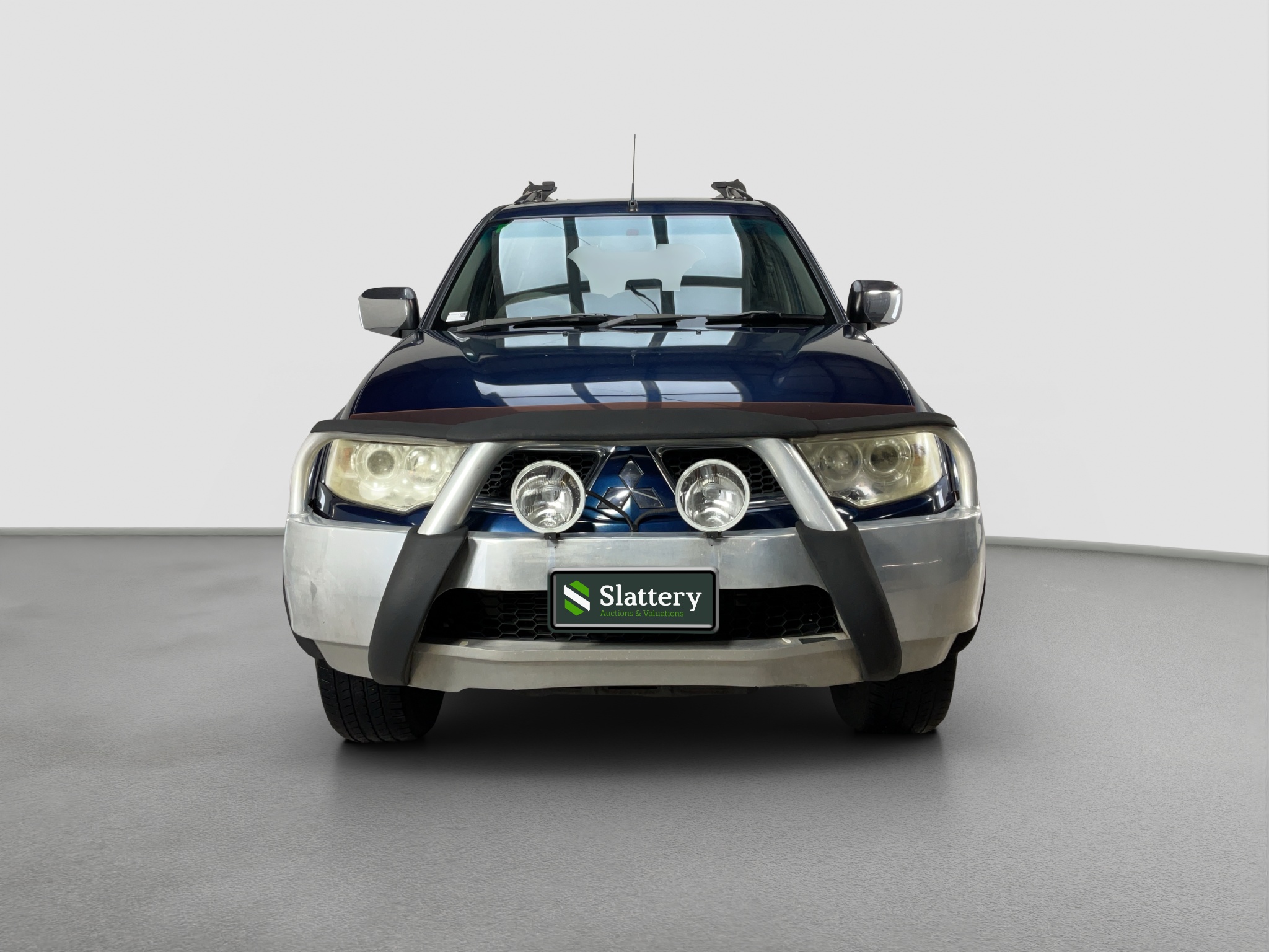 2009 Mitsubishi Challenger