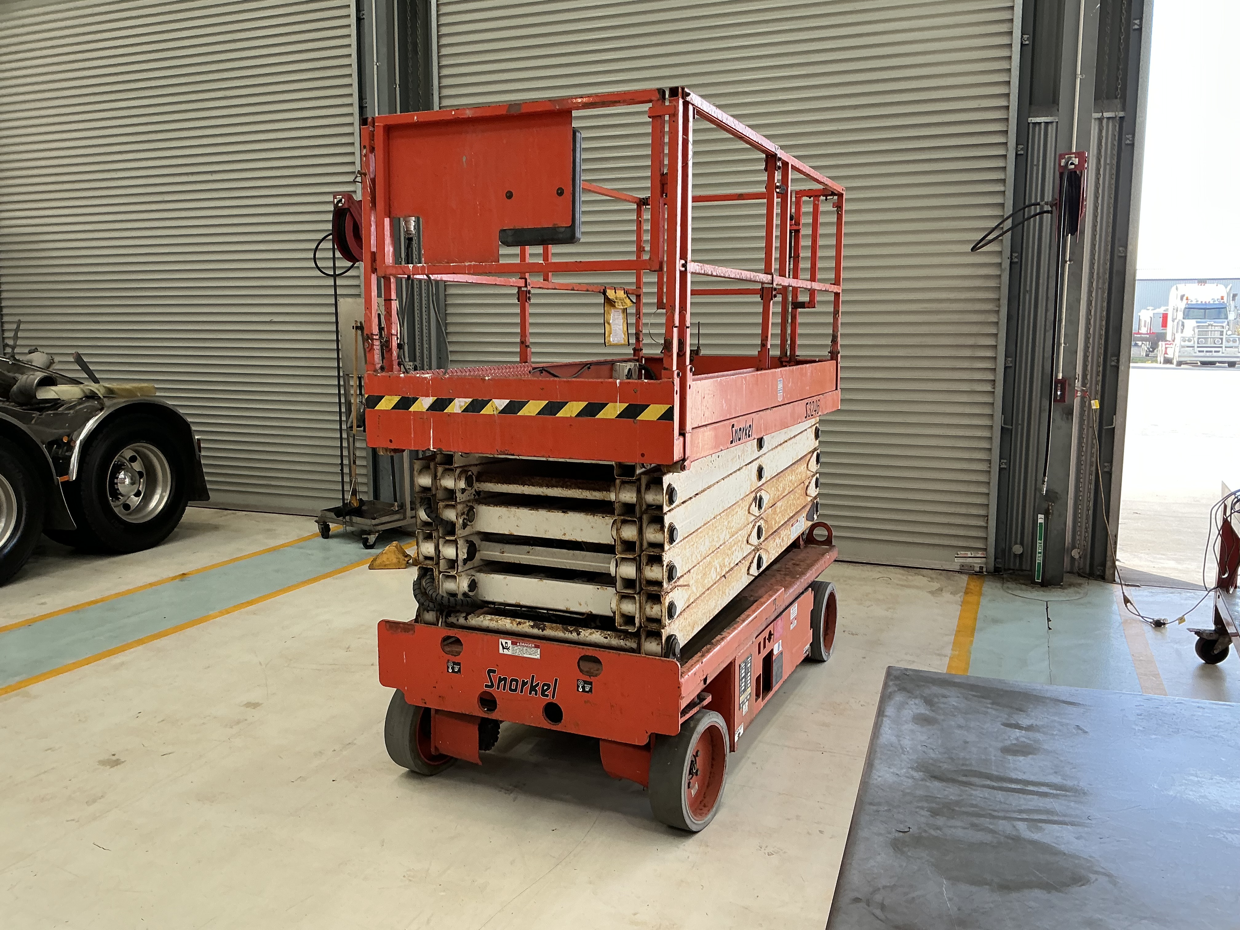 2009 Snorkel S3246 Electric Scissor Lift
