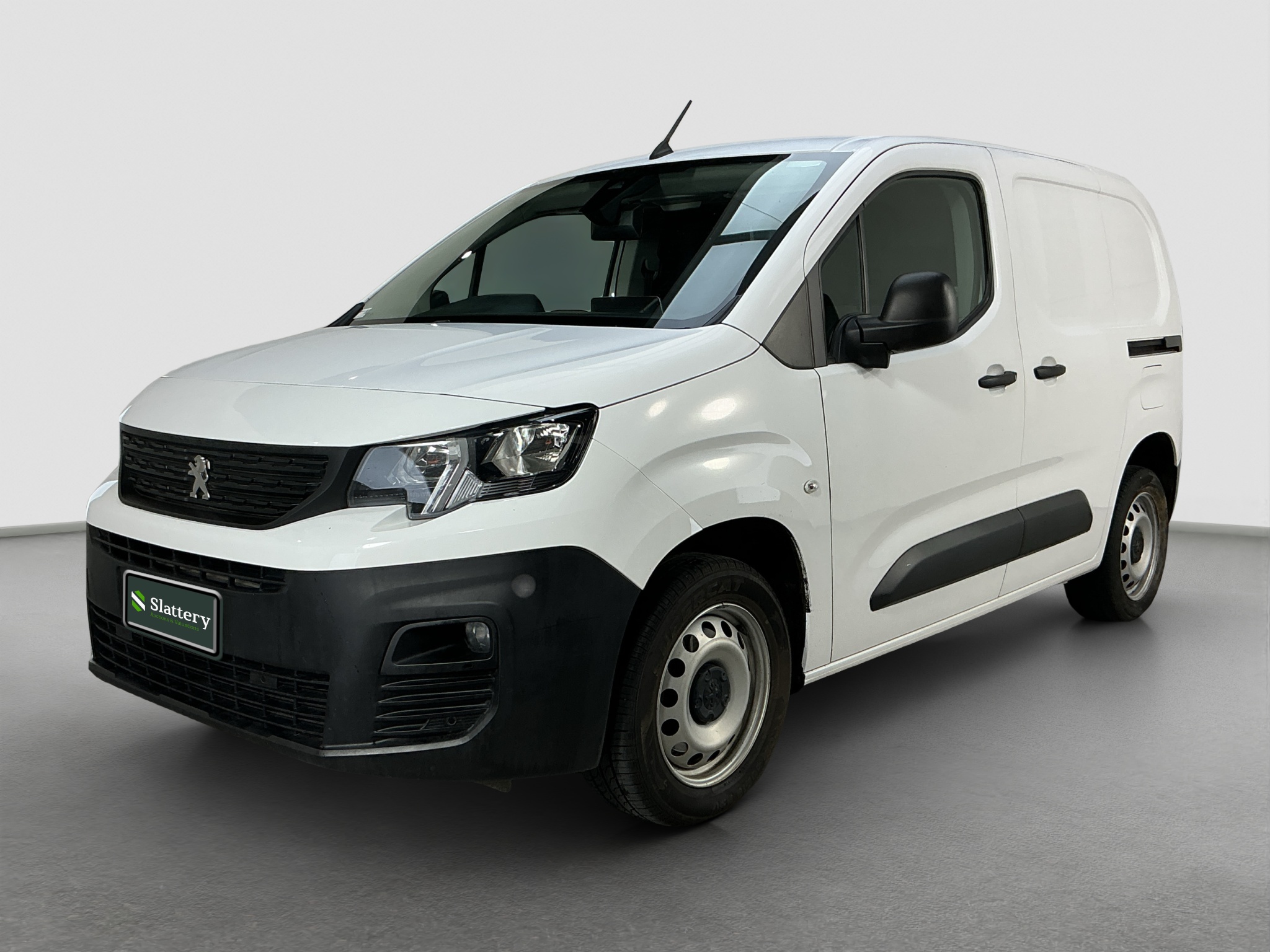 18 · 2020 Peugeot Partner 130 THP Petrol