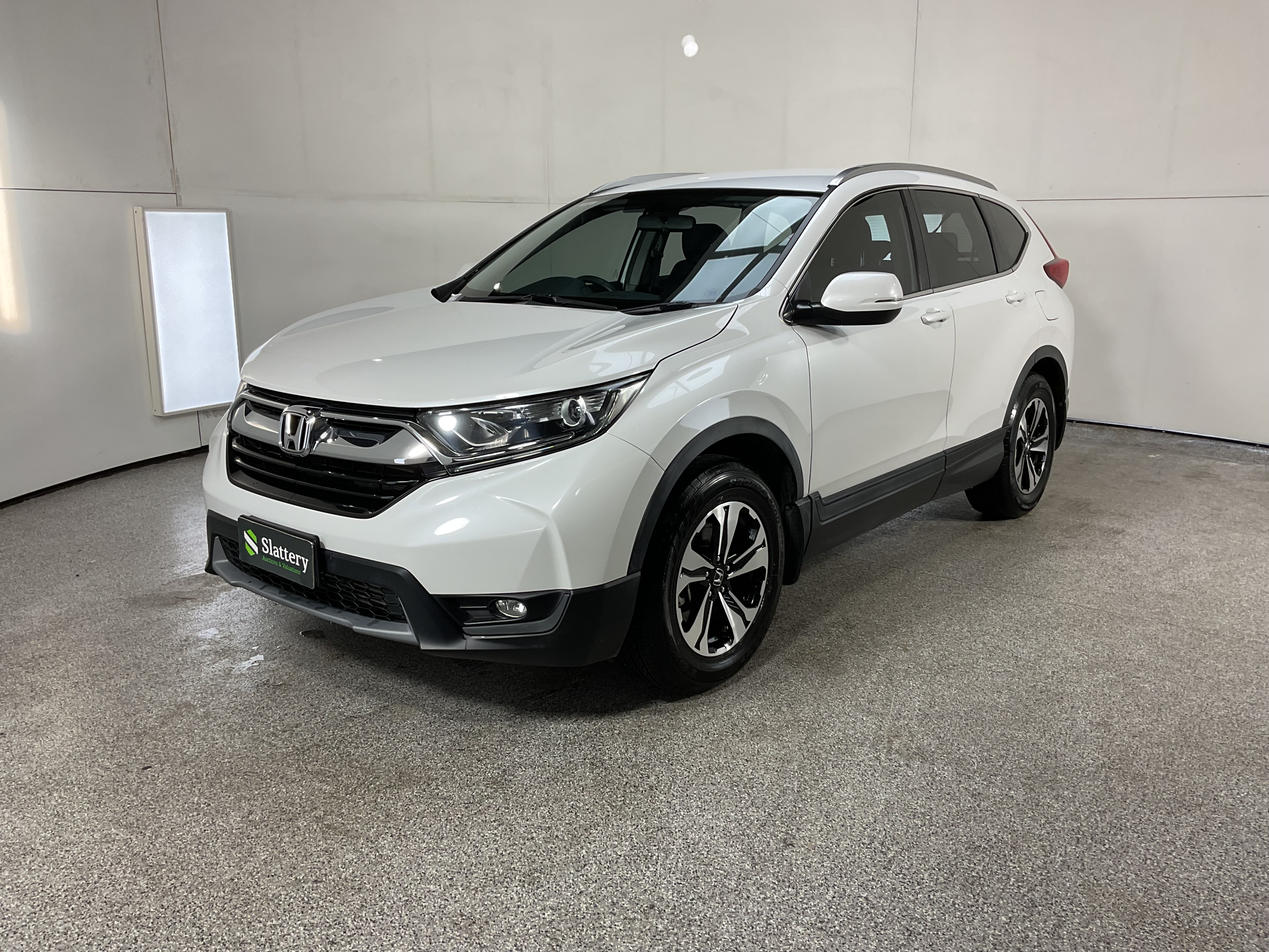 8 · 2019 Honda CR-V VTi Petrol