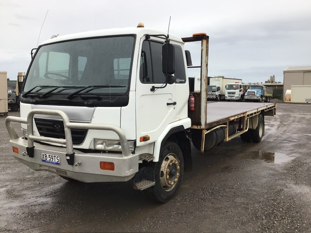 2006 UD PKC245 4x2 Tray Truck