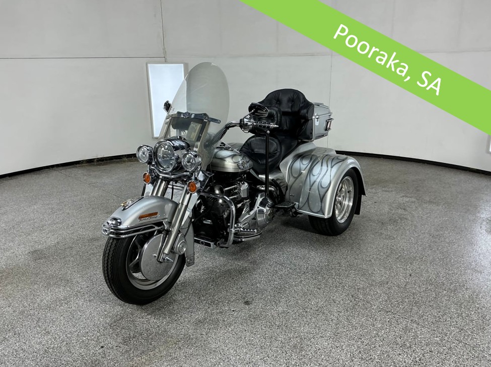 11 · 2003 Harley Davidson FLH  Petrol