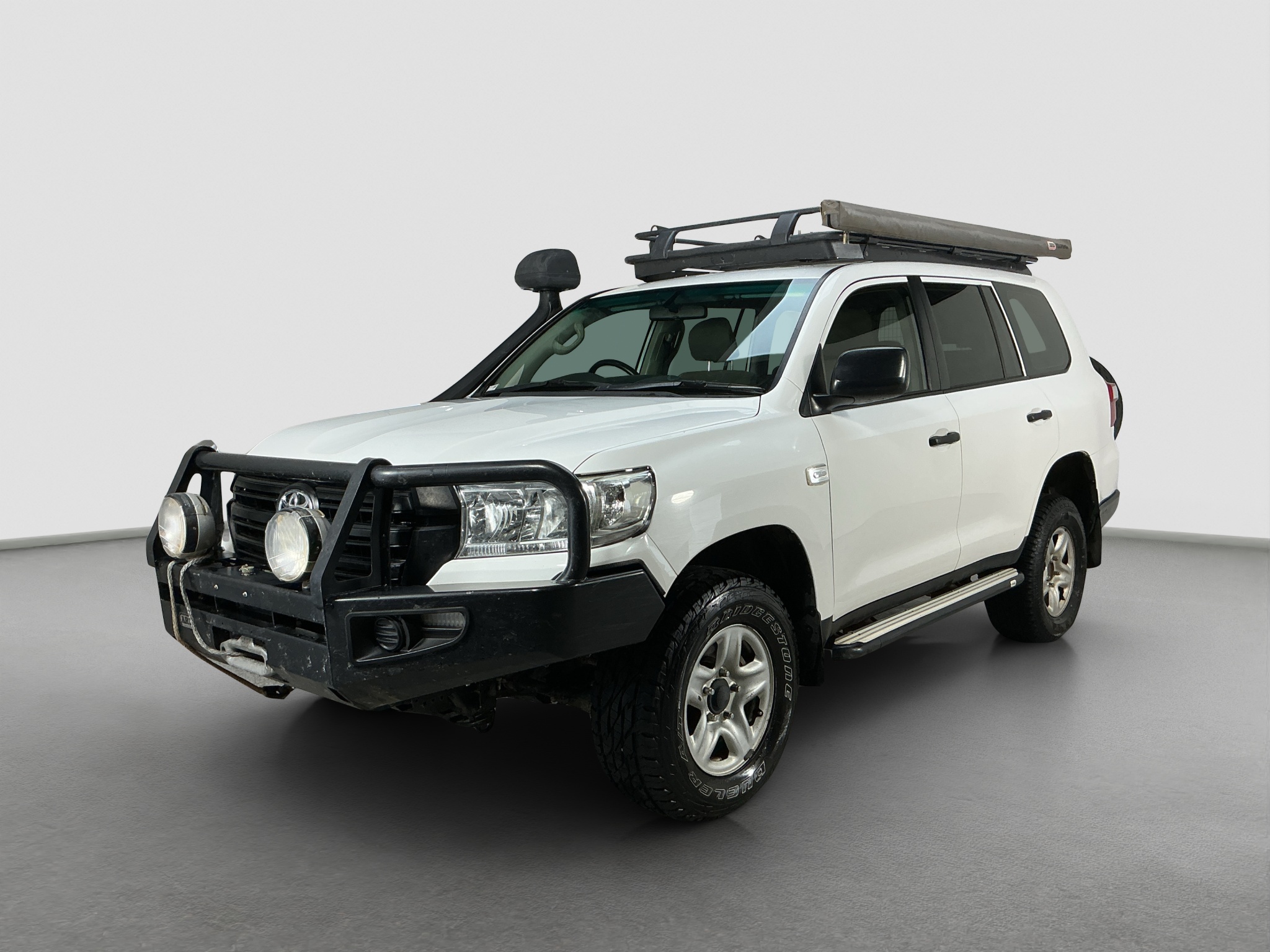 11 · 2017 Toyota Landcruiser GX - Ex Defence
