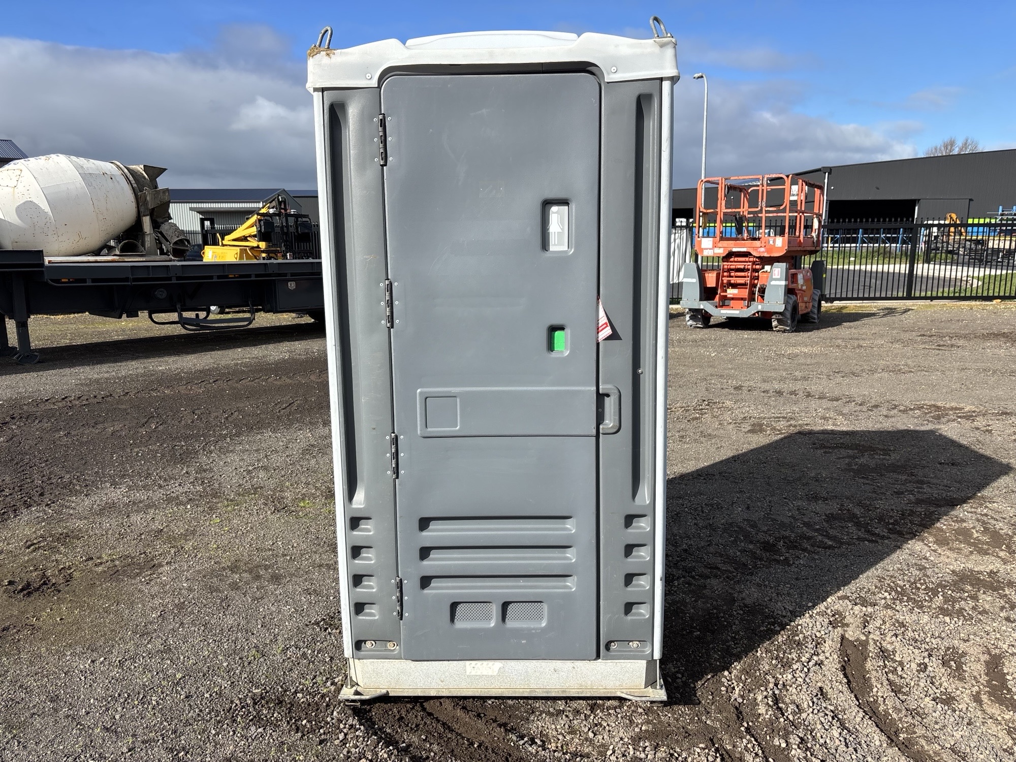 Portable Toilet with Fresh water flush (Skid Mounted) - MOUNT GAMBIER SA