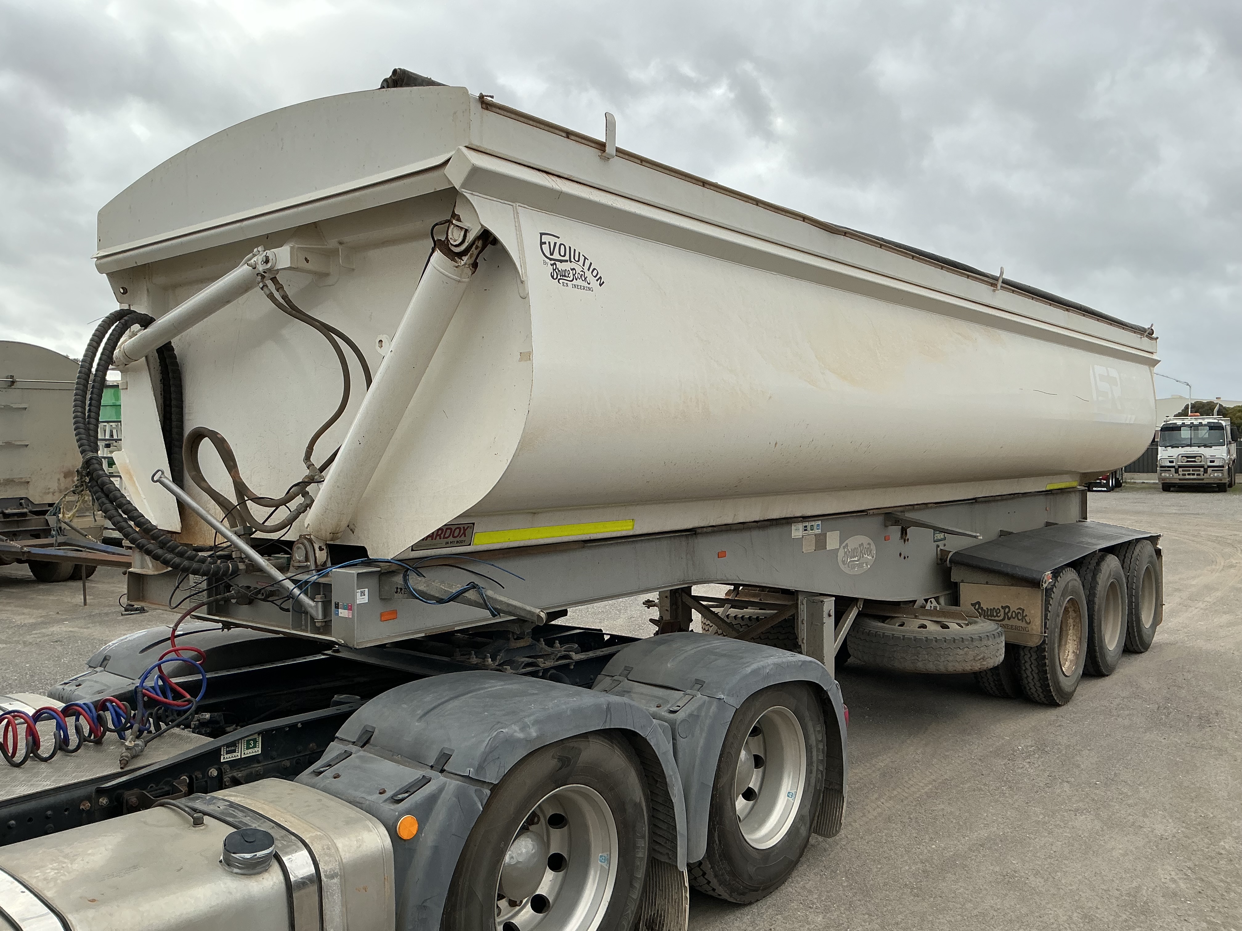 2020 Bruce Rock Engineering TR350 Tri-Axle