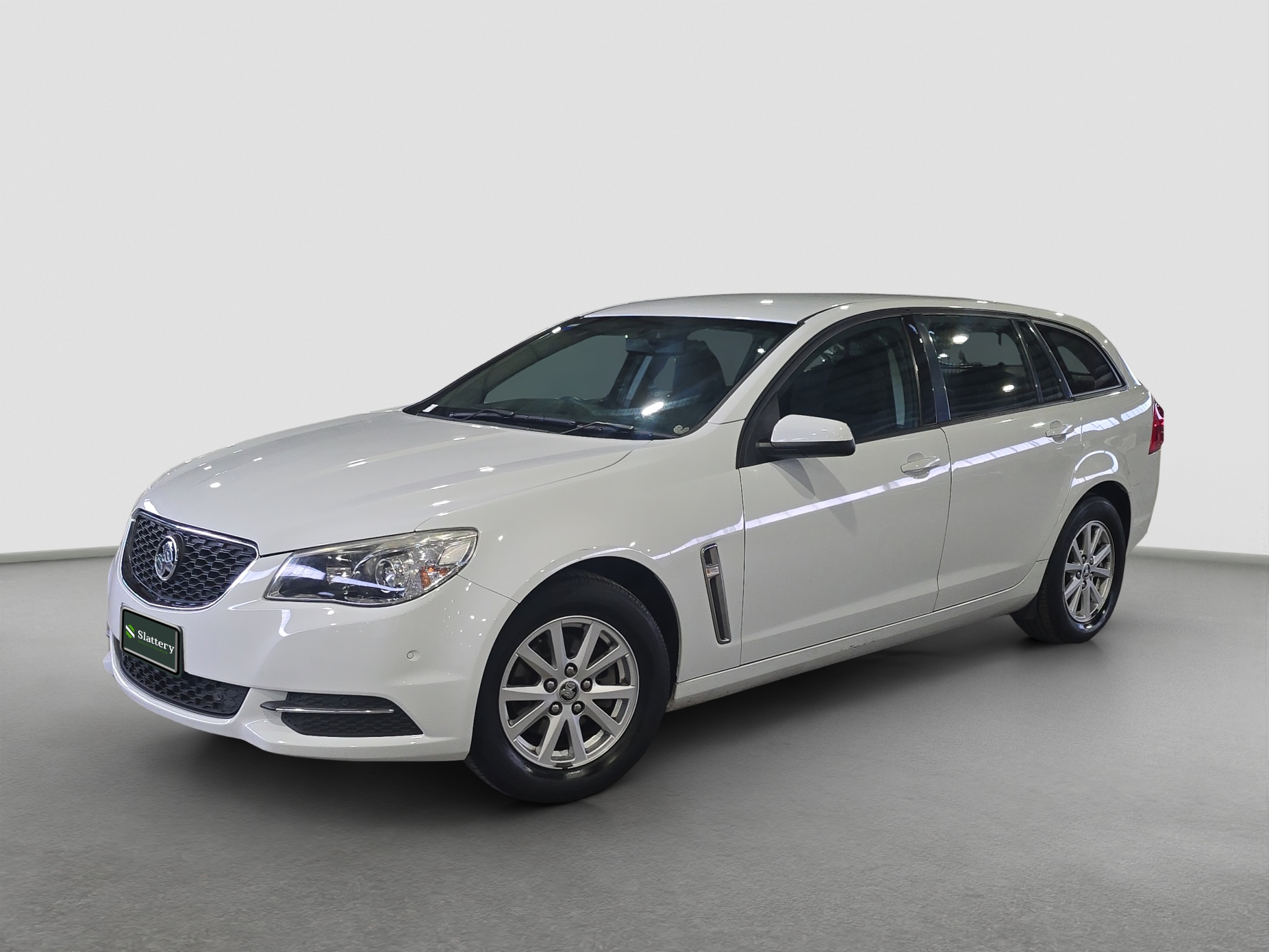 11 · 2016 Holden Commodore Evoke Petrol