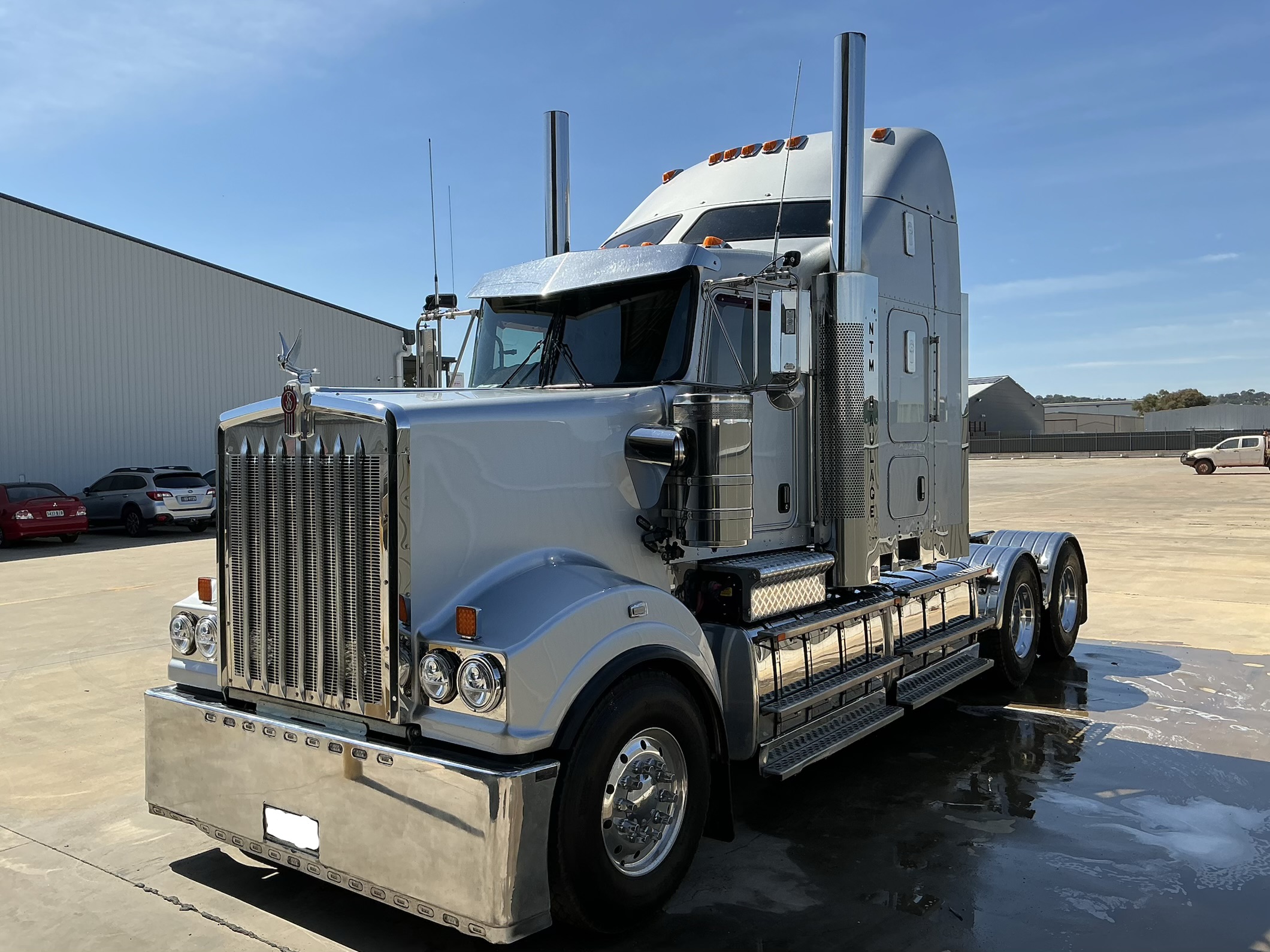 2 · 2024 Kenworth T909   6x4 Prime Mover