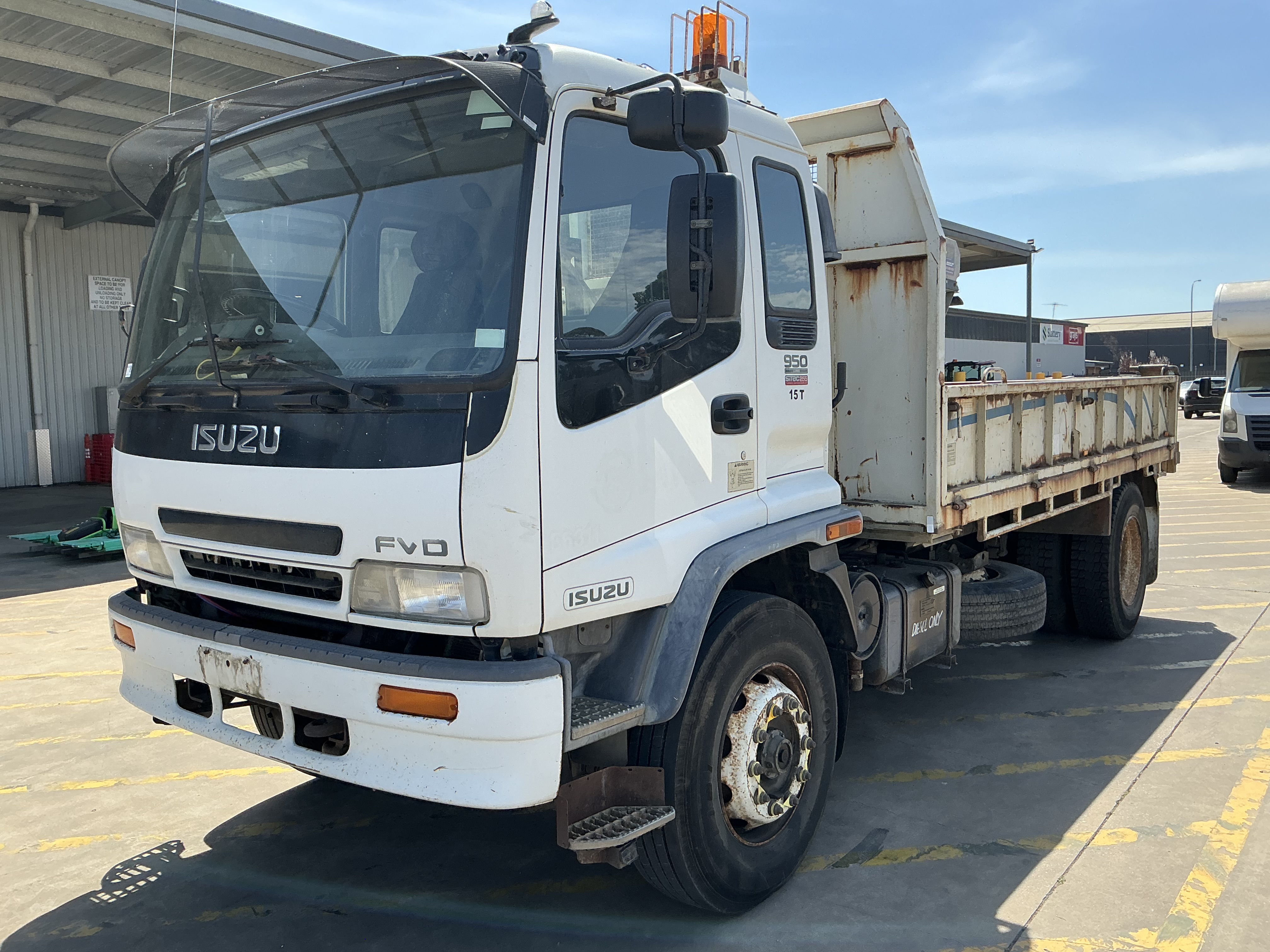 2005 Isuzu FVR900T 4x2 Tipper - Ex SA Govt