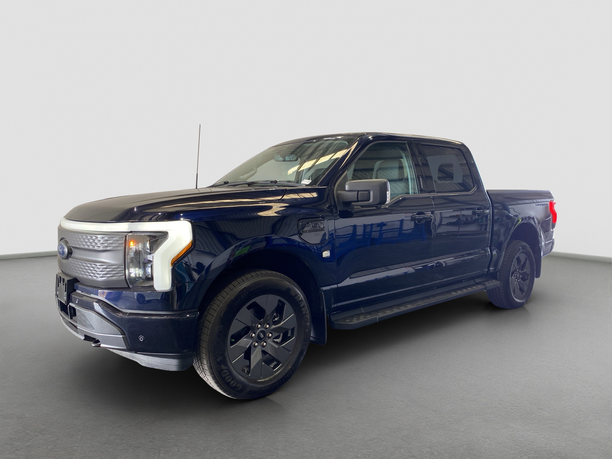 2023 Ford F-150 Lightning XLT Extended Range (131KW)
