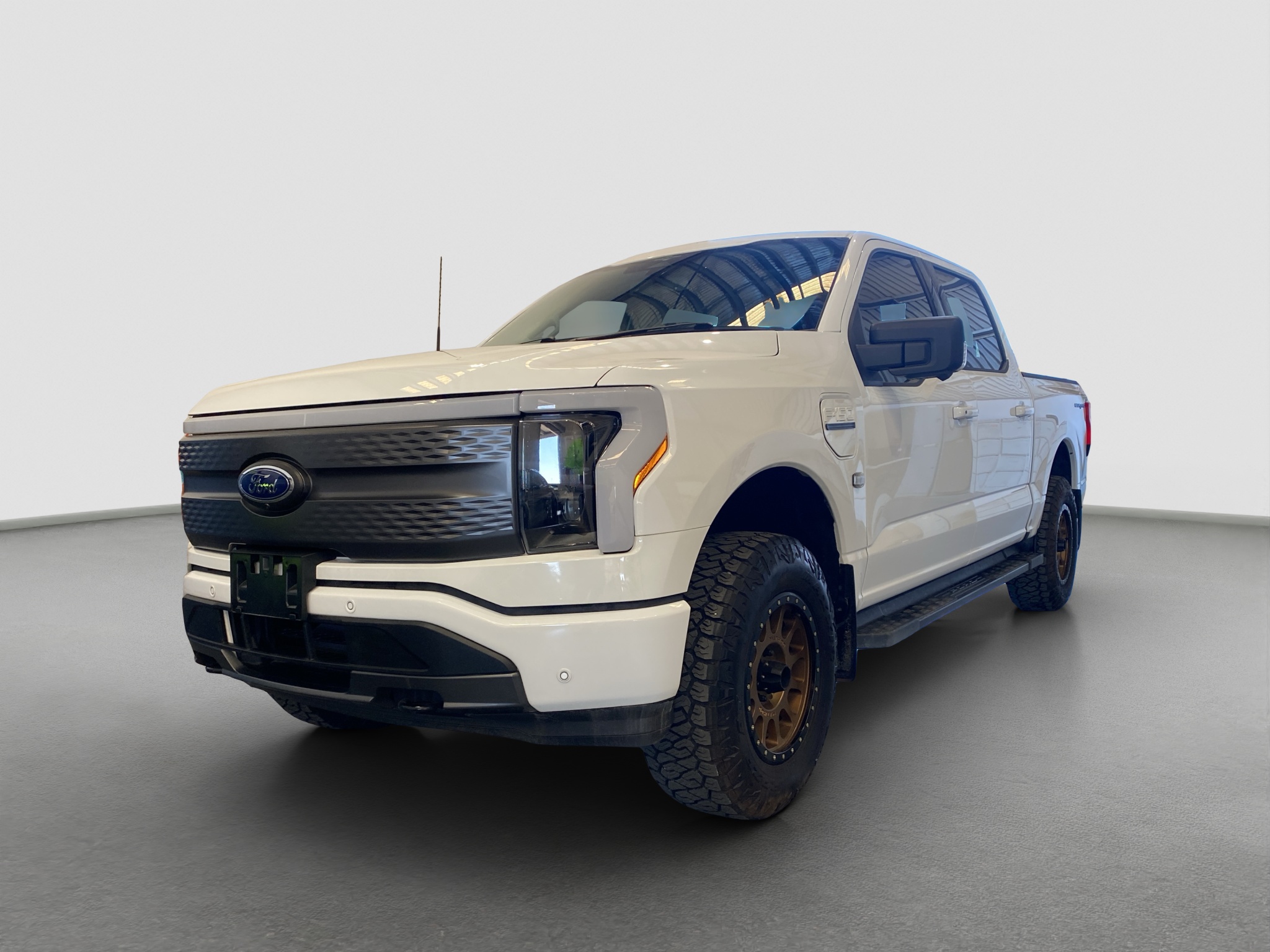 2023 Ford F-150 Lightning XLT Standard Range (98KW)
