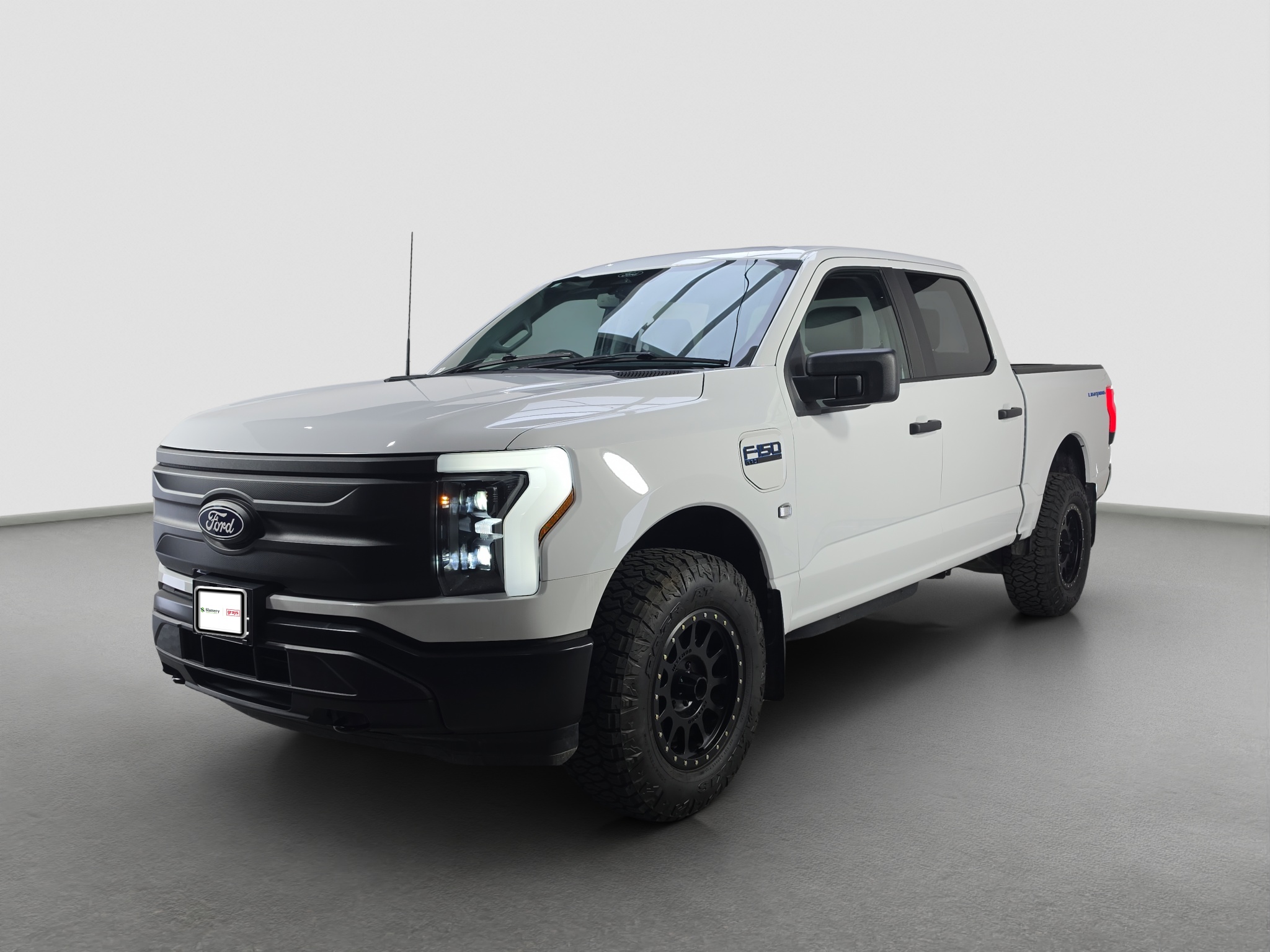 2024 Ford F-150 Lightning Pro Standard Range (98KW)