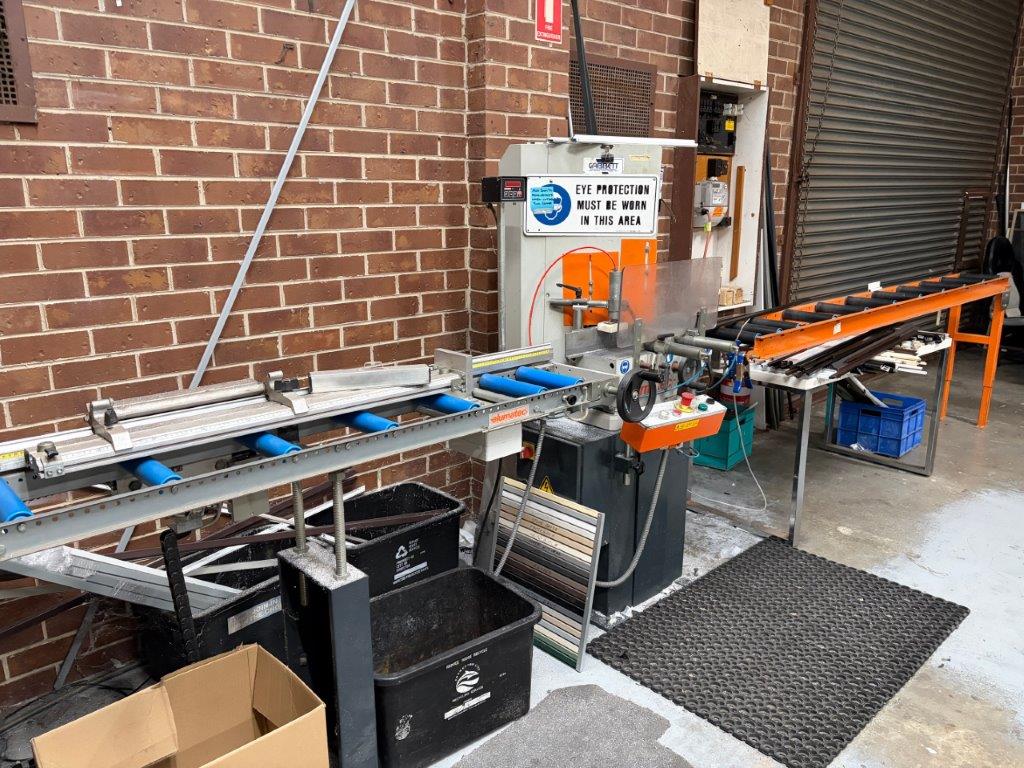 Elumatic KS101 Notching Saw
