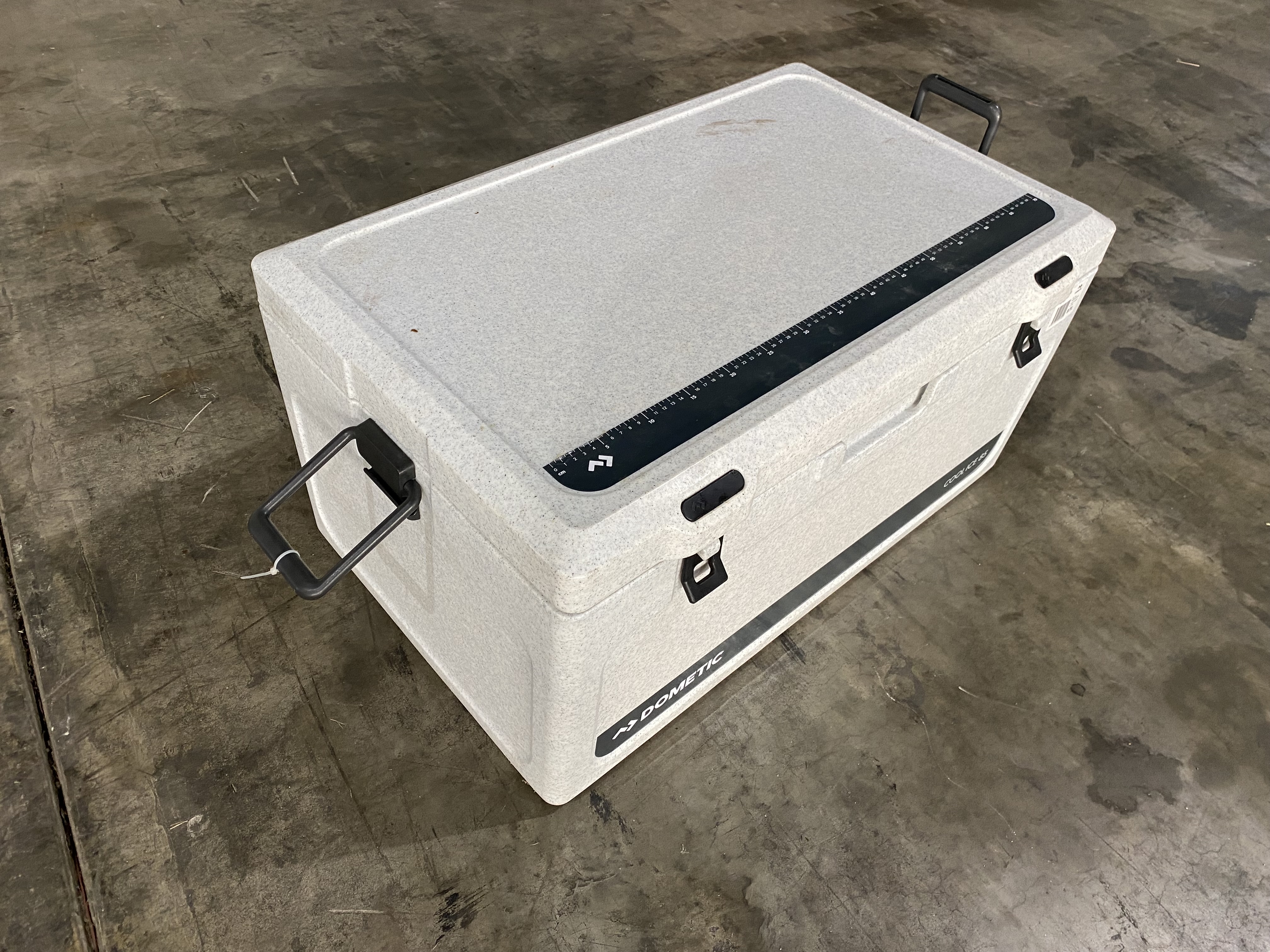 Domestic Cool Ice 85 Large 87L Esky