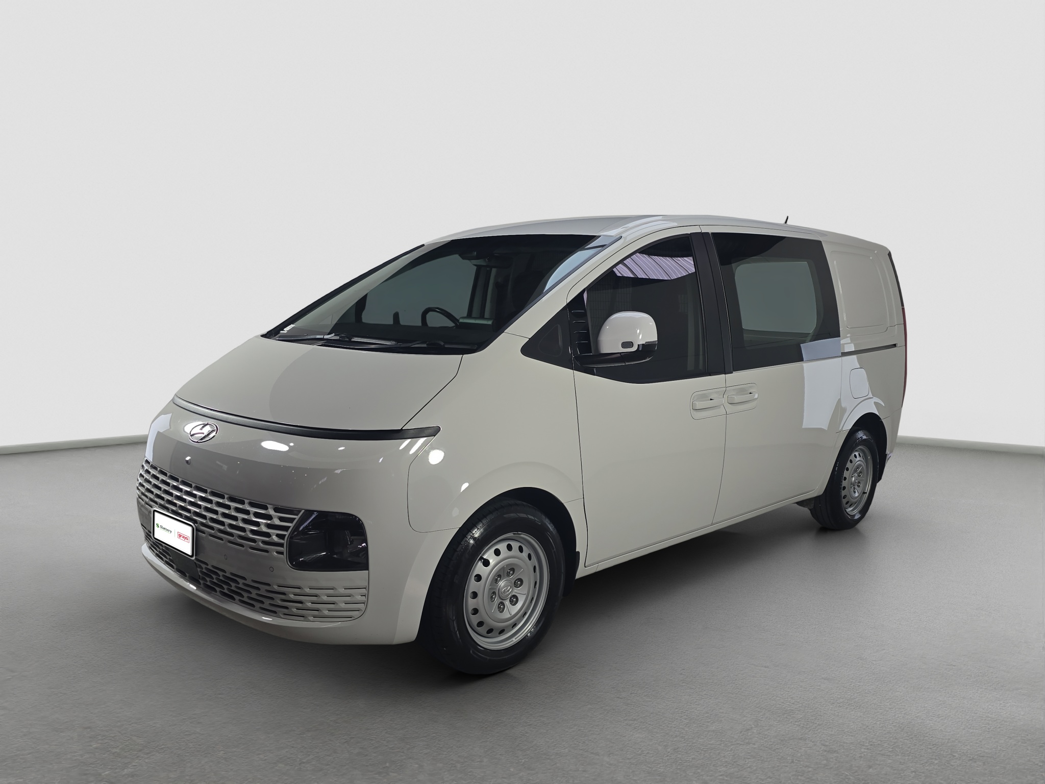 13 · 2022 Hyundai STARIA LOAD Diesel (Auto) (Ex Lease)