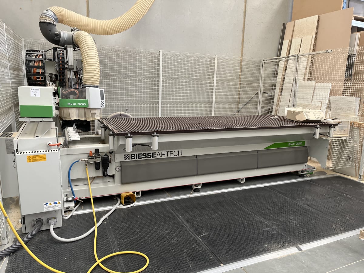 Melbourne & Woodworking Auction Slattery Auctions