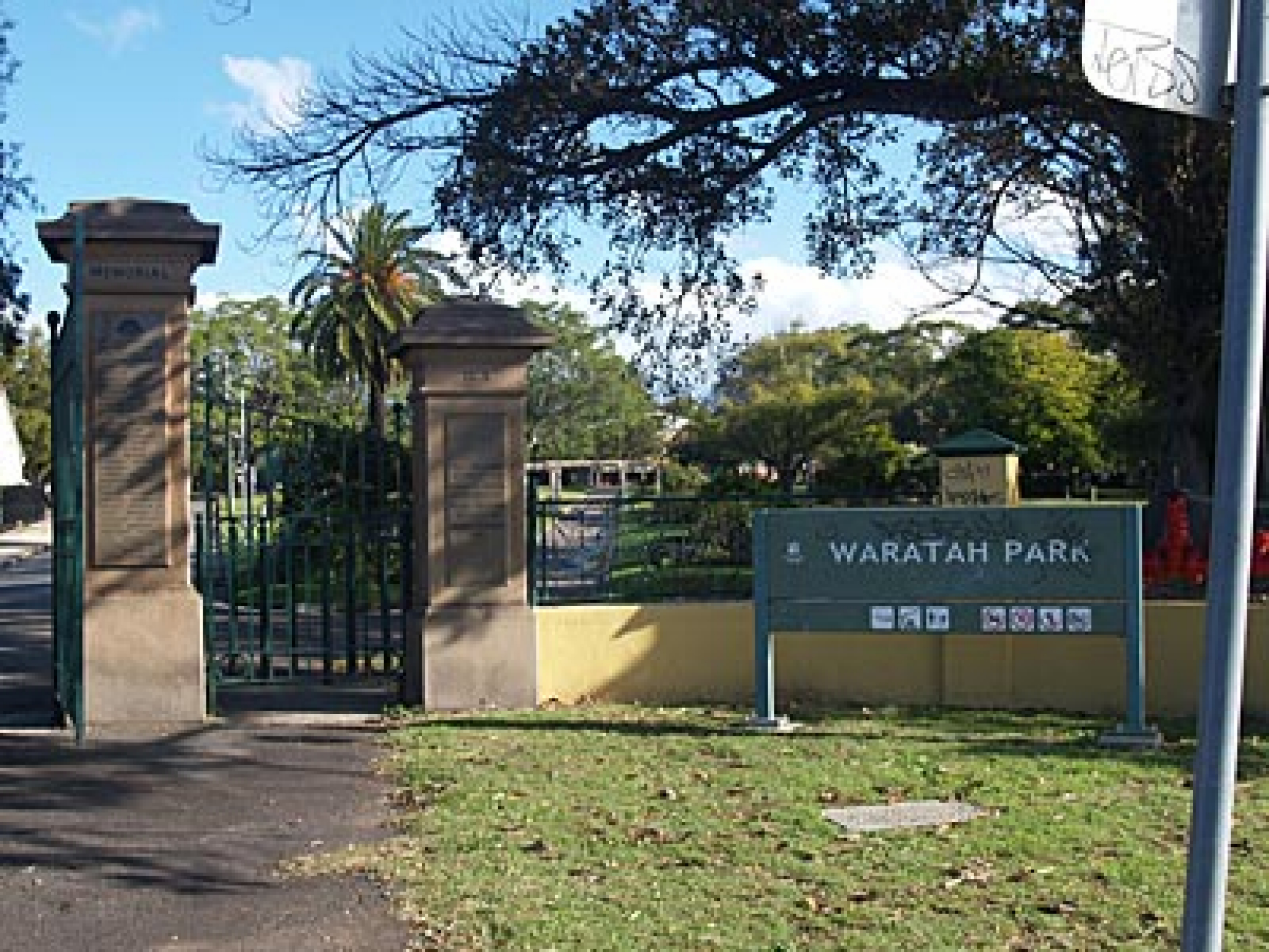Waratah Park Memorial Gates NSW War Memorials Register