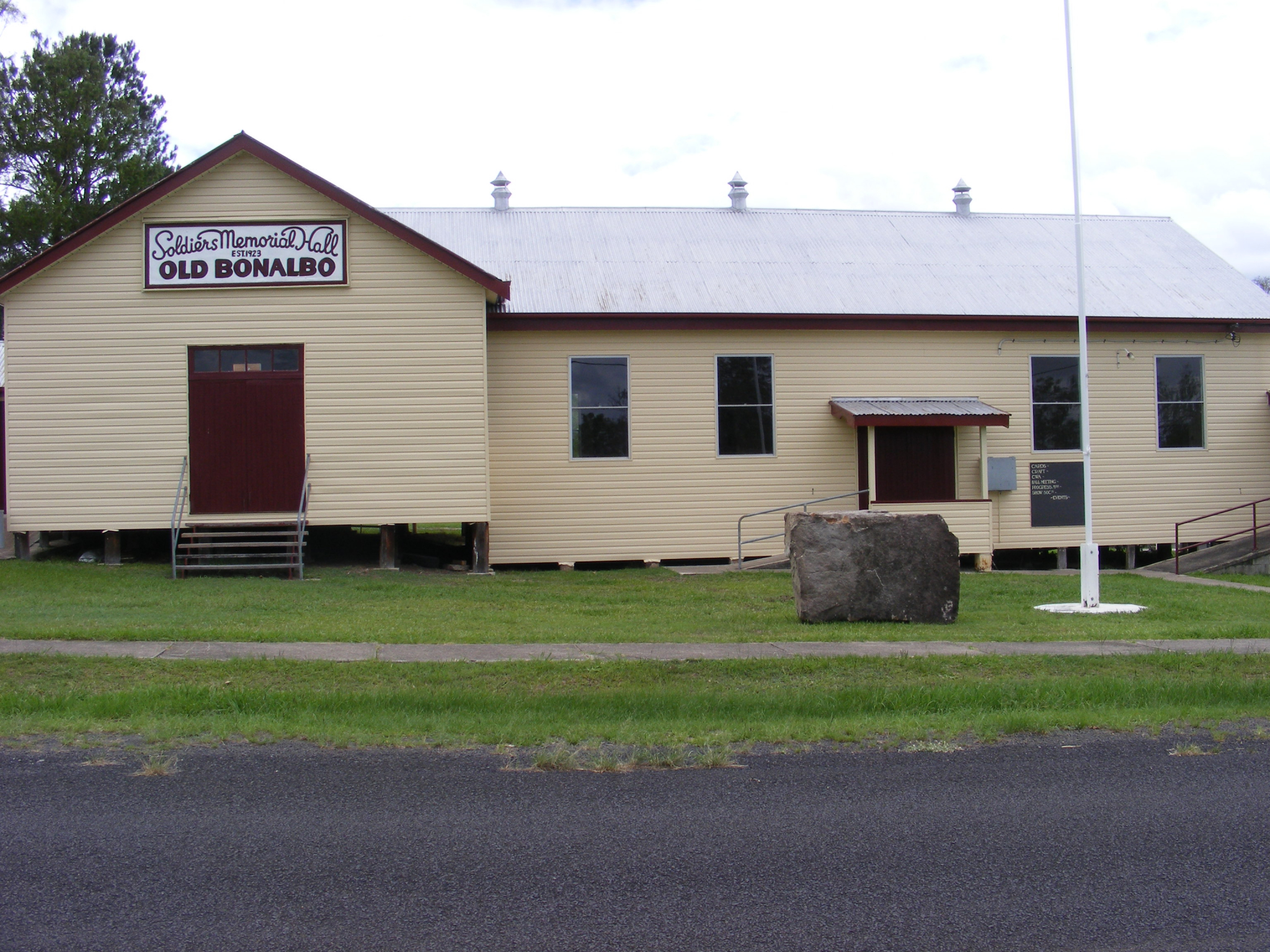 Old Bonalbo Soldiers Memorial Hall and Memorial NSW War Memorials