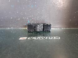 View Auto part Pwr Dr Wind Switch Hyundai I30 2019
