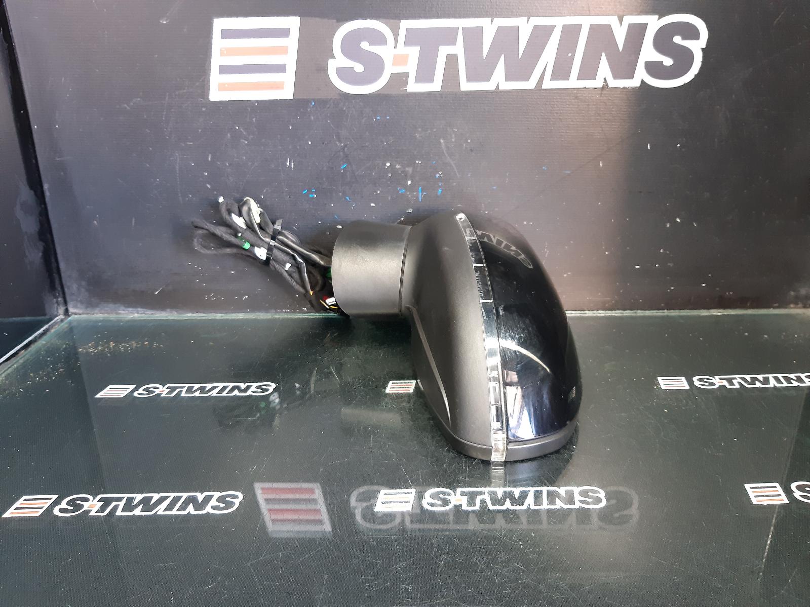 View Auto part Left Door Mirror Audi A1 2014