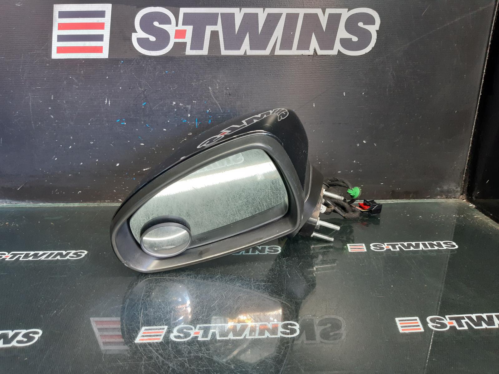 View Auto part Left Door Mirror Audi A1 2014