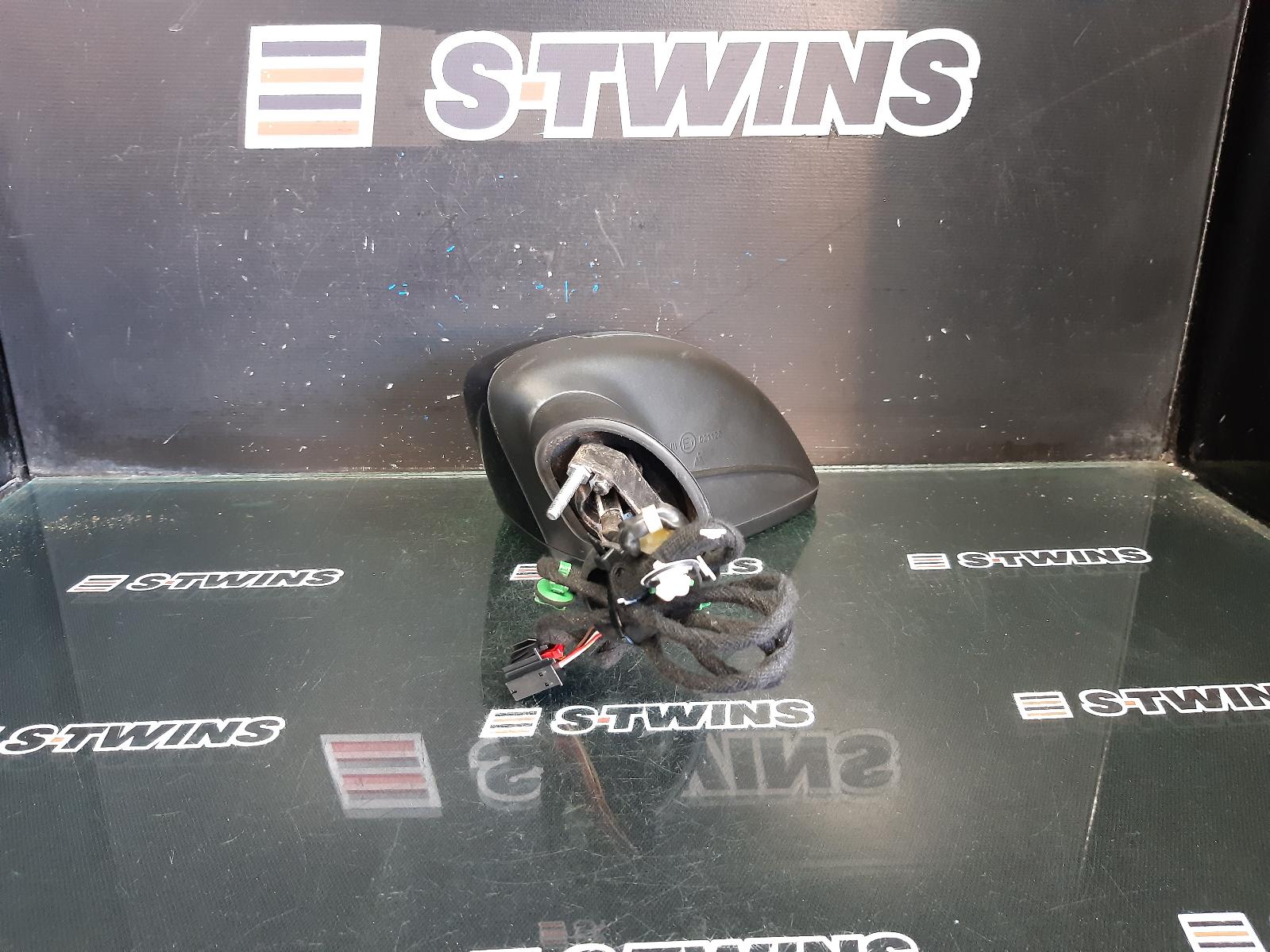View Auto part Left Door Mirror Audi A1 2014