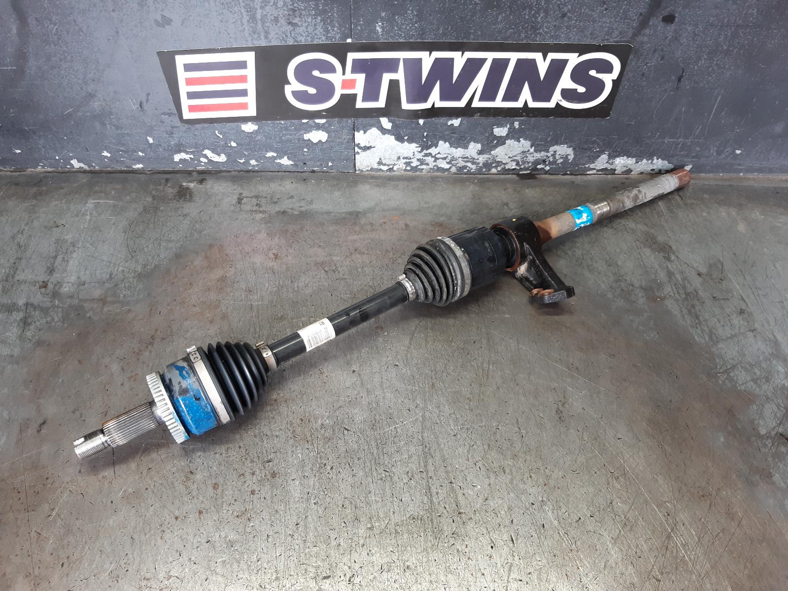 View Auto part Right Driveshaft Hyundai Tucson 2017